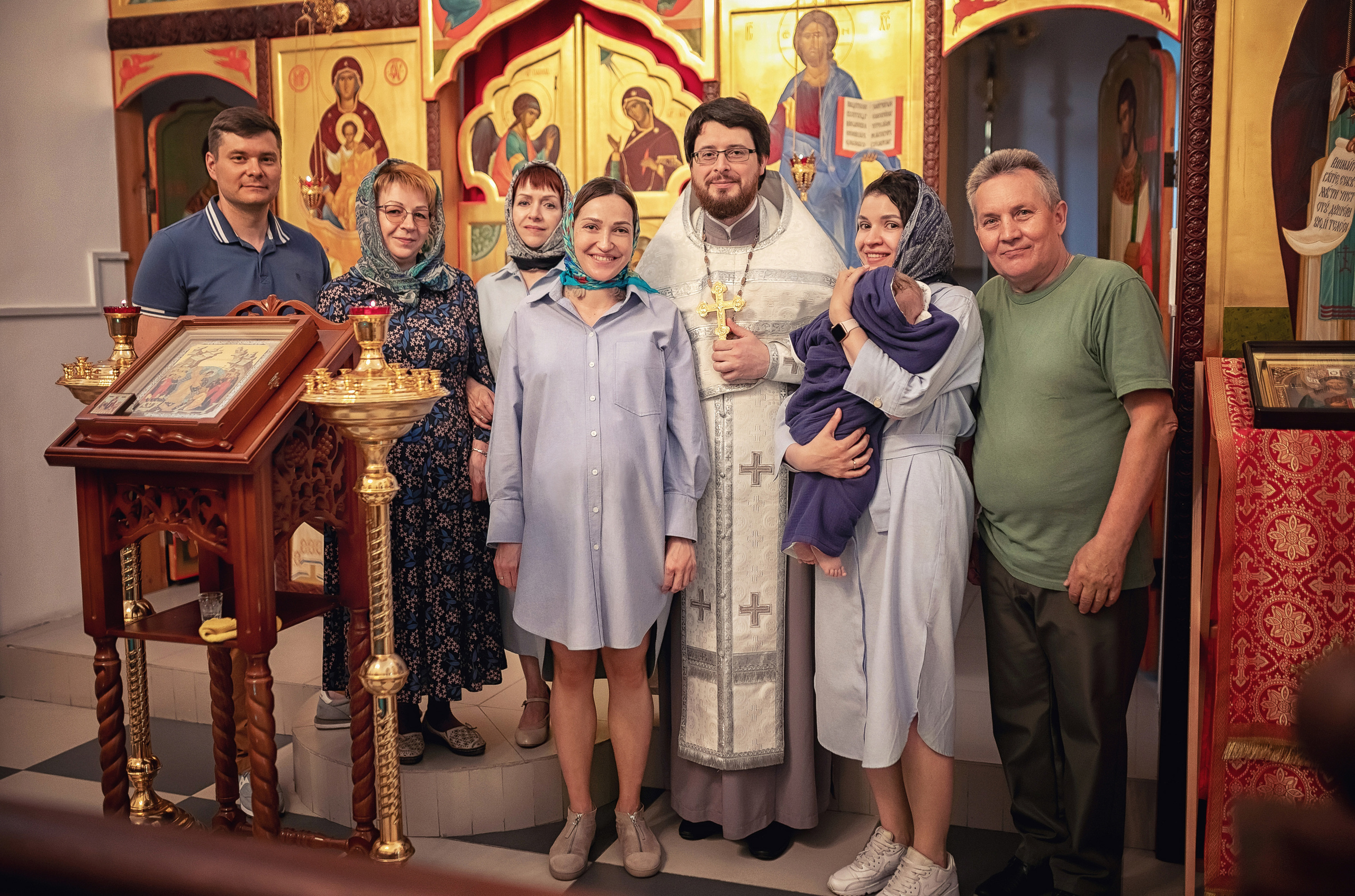 Крещение в Троицком храме в Королеве 20.05.2021. Фотограф крещения и венчания Антонова Надежда г. Москва