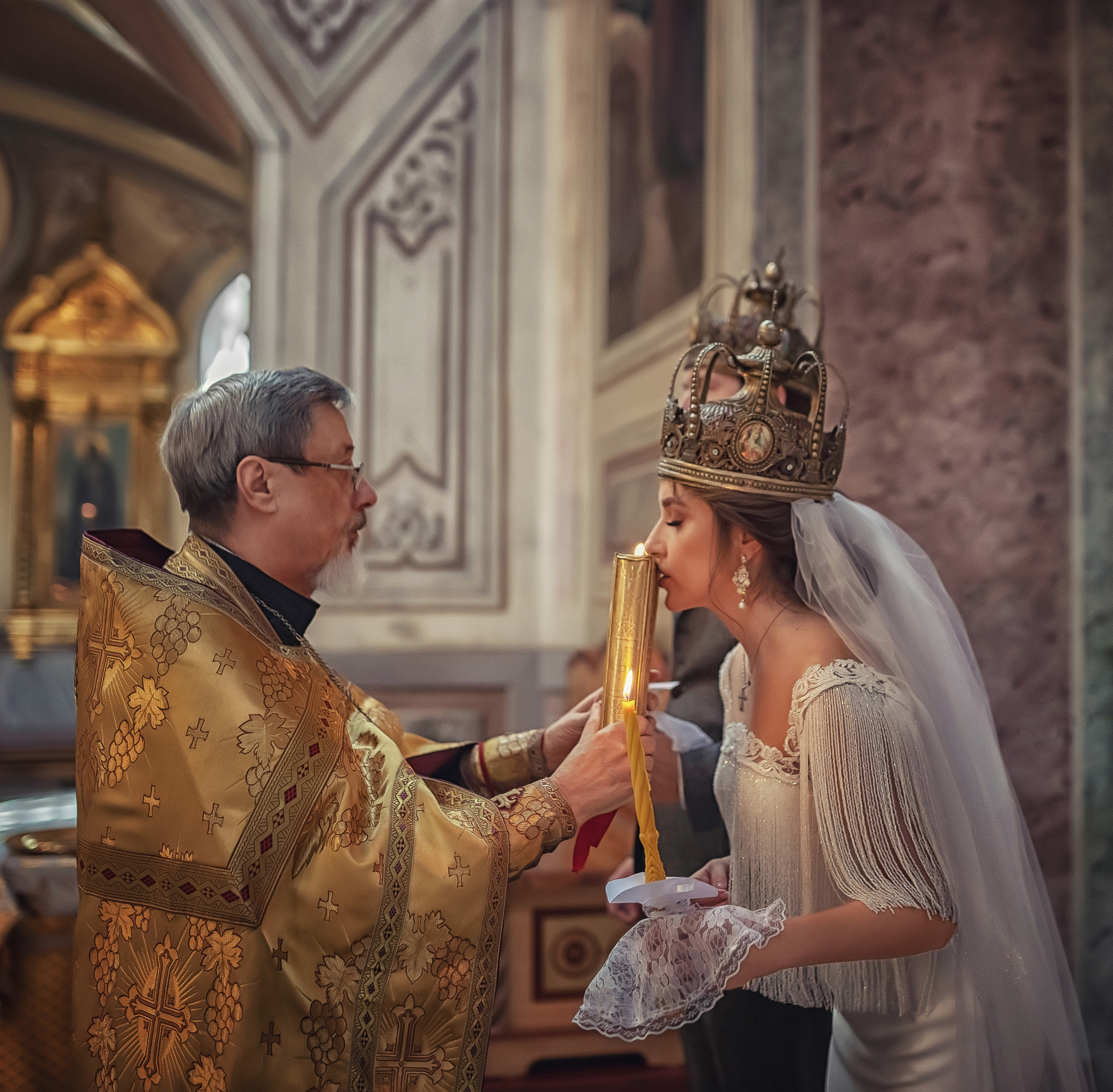 Венчание в храме иконы Божией Матери Знамение в Переяславской слободе 06.09.2020. Фотограф крещения и венчания Антонова Надежда г. Москва