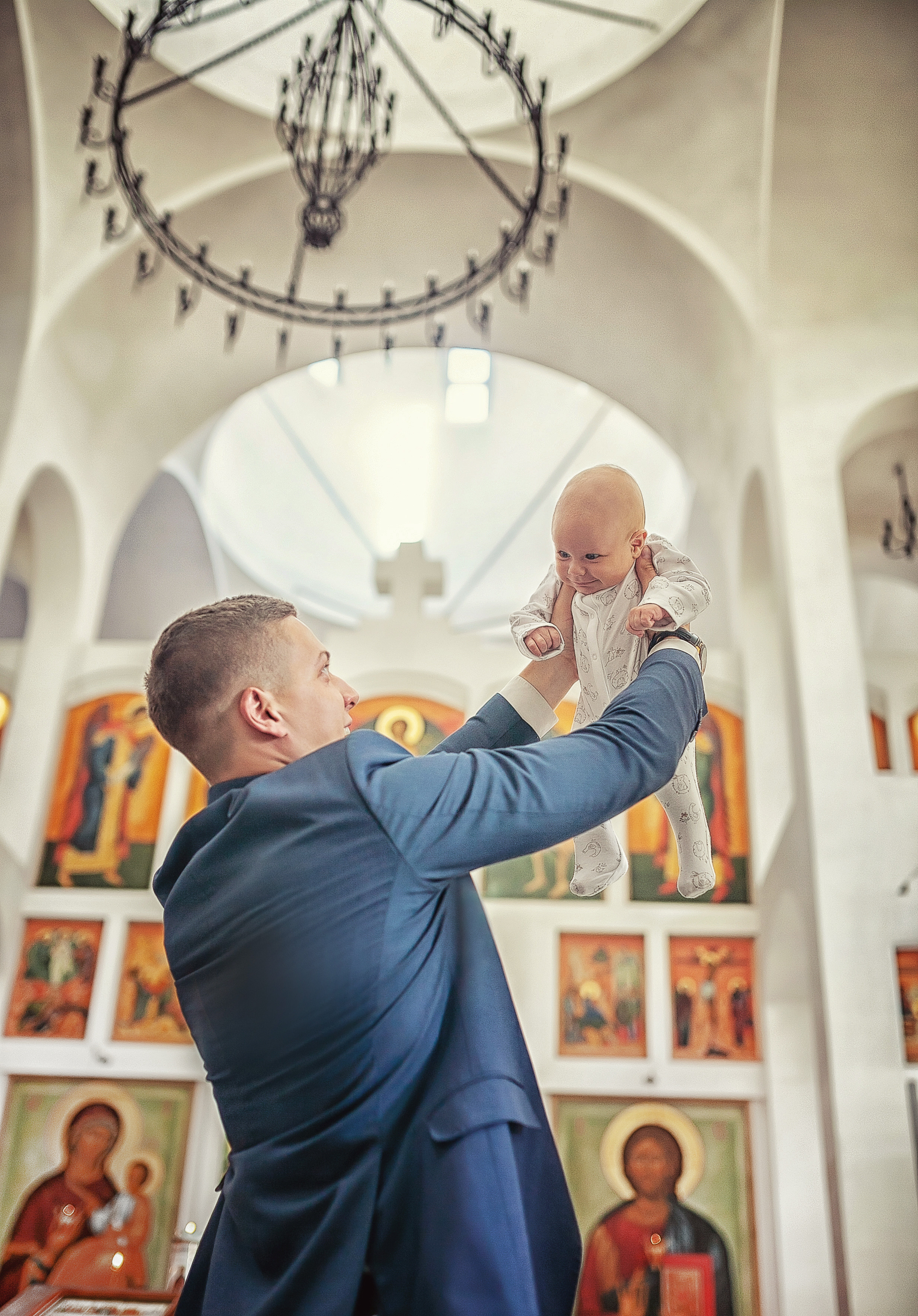 Крещение в храме Преподобного Сергия Радонежского на Ходынском поле 2019. Фотограф крещения и венчания Антонова Надежда г. Москва