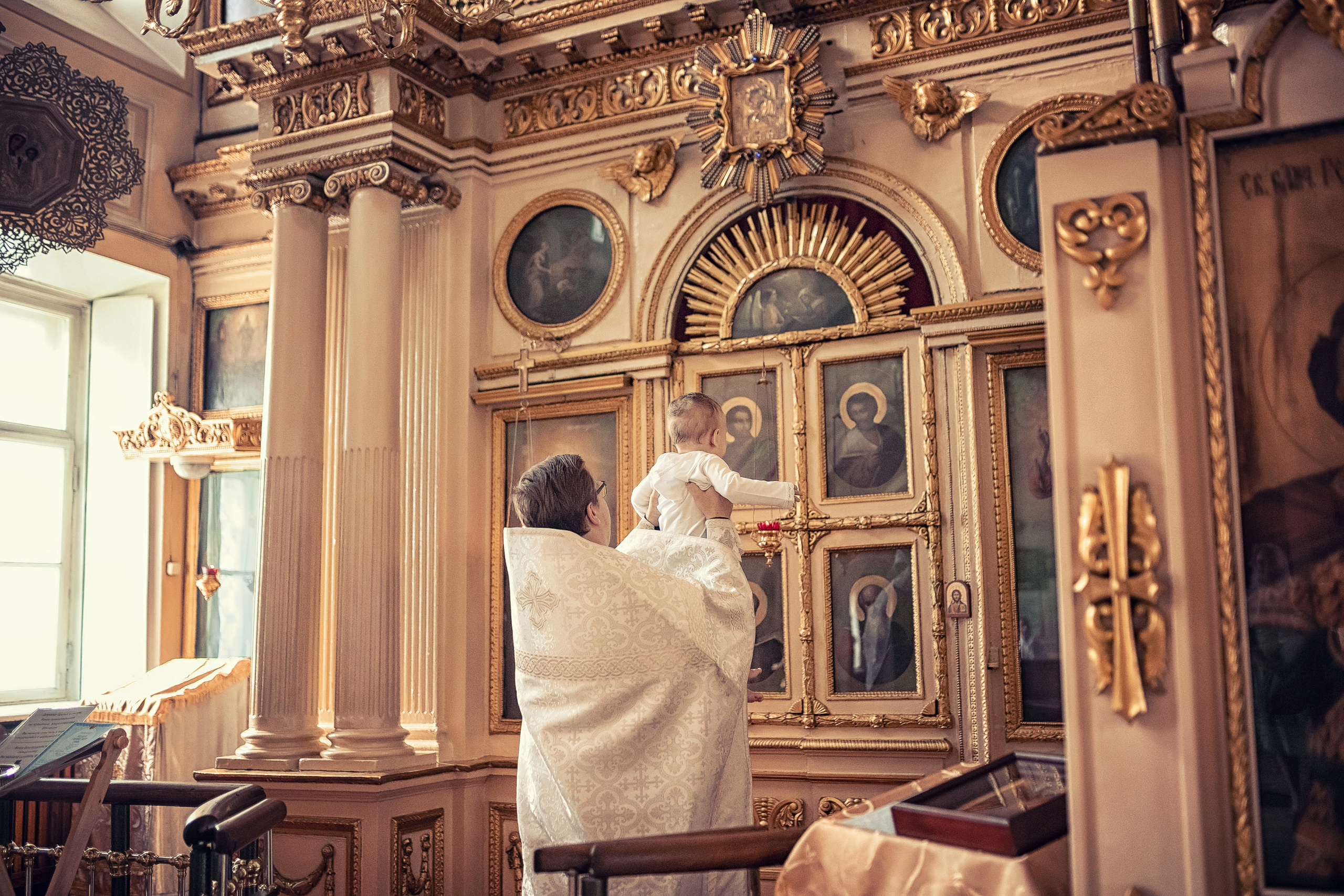 Крещение в храме Косьмы и Дамиана в Болшево 24.07.2021. Фотограф крещения и венчания Антонова Надежда г. Москва