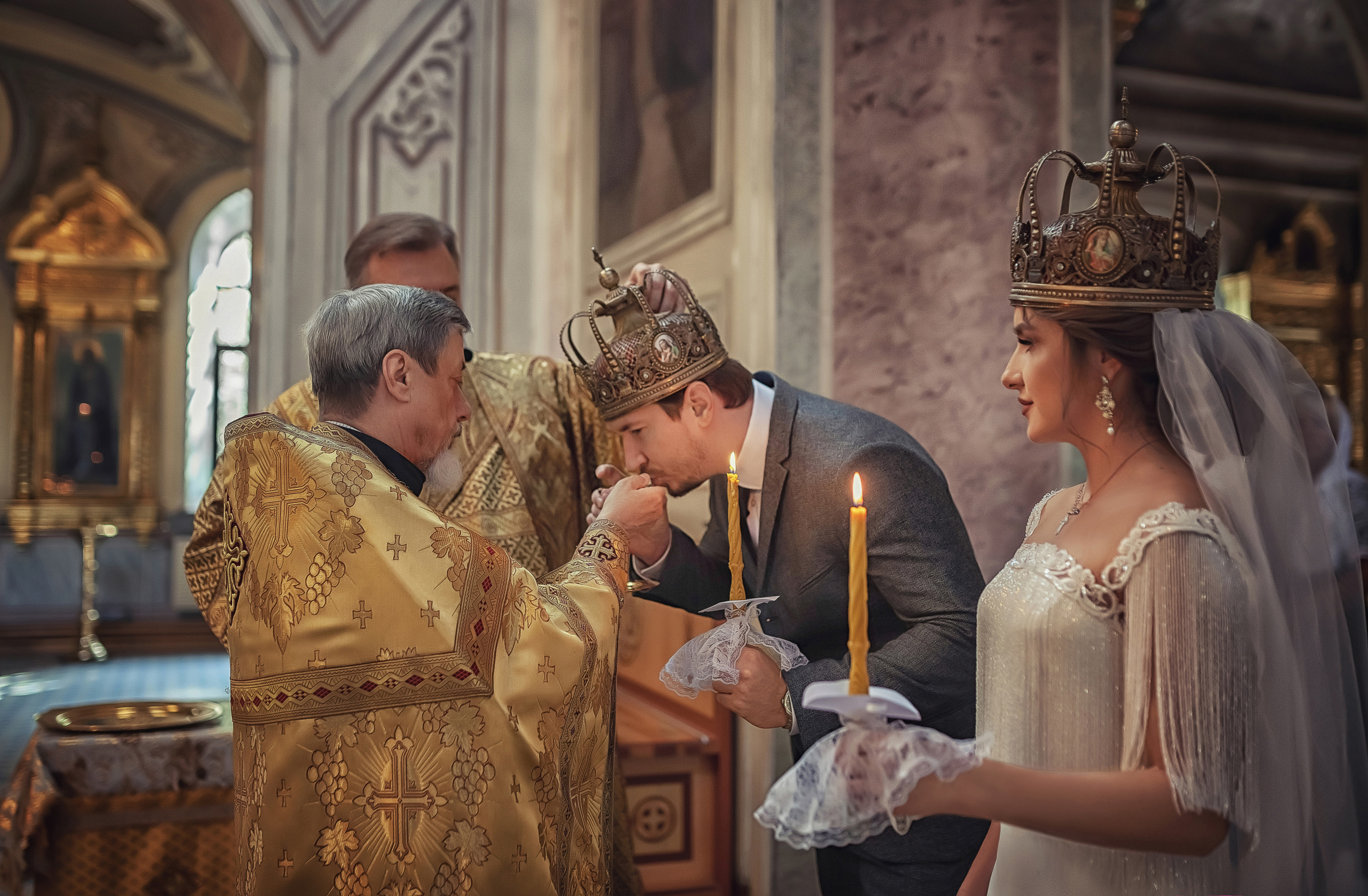 Венчание в храме иконы Божией Матери Знамение в Переяславской слободе 06.09.2020. Фотограф крещения и венчания Антонова Надежда г. Москва