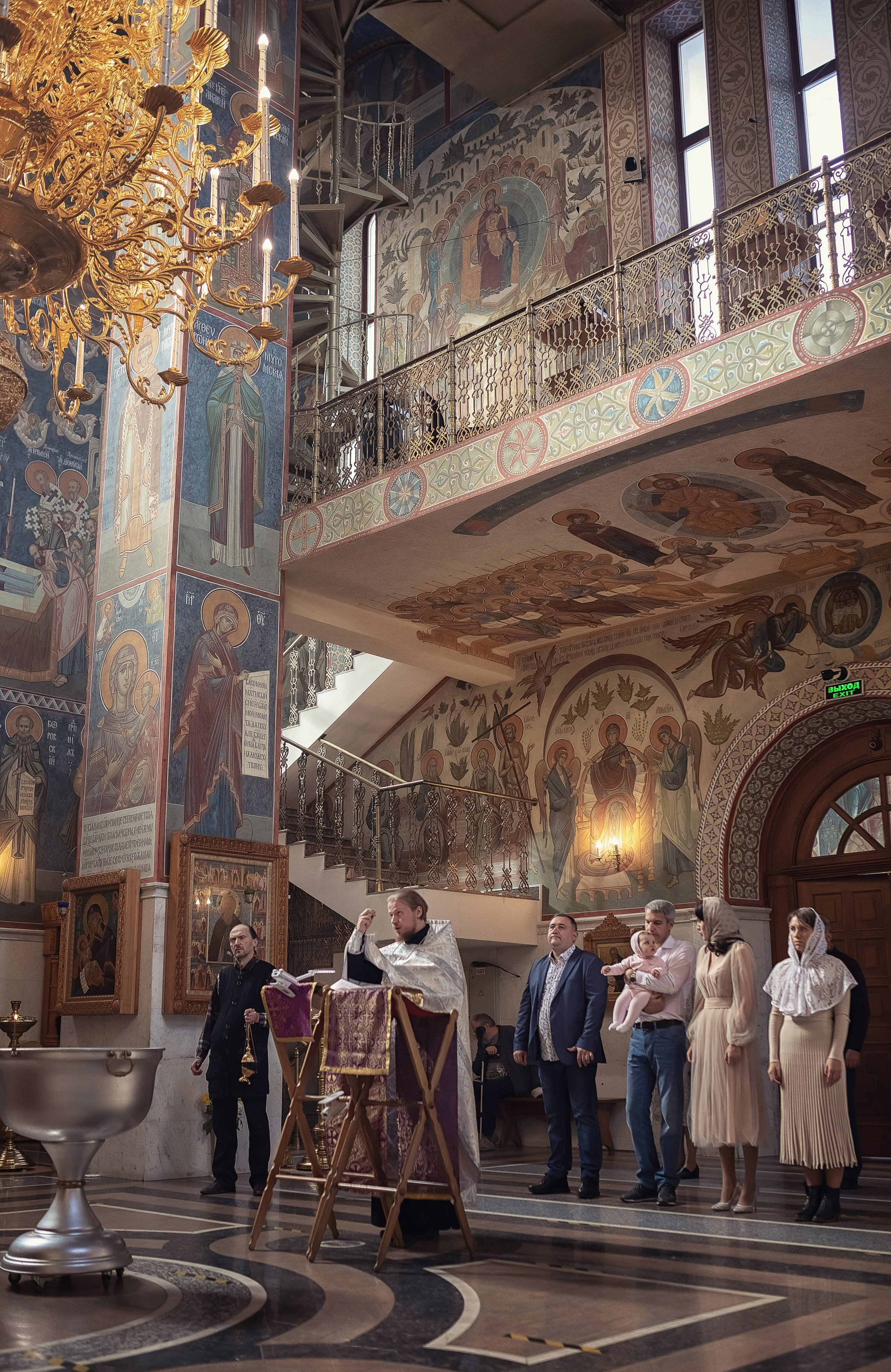 Крещение в храме Рождества Пресвятой Богородицы в Королеве 30.09.2020. Фотограф крещения и венчания Антонова Надежда г. Москва