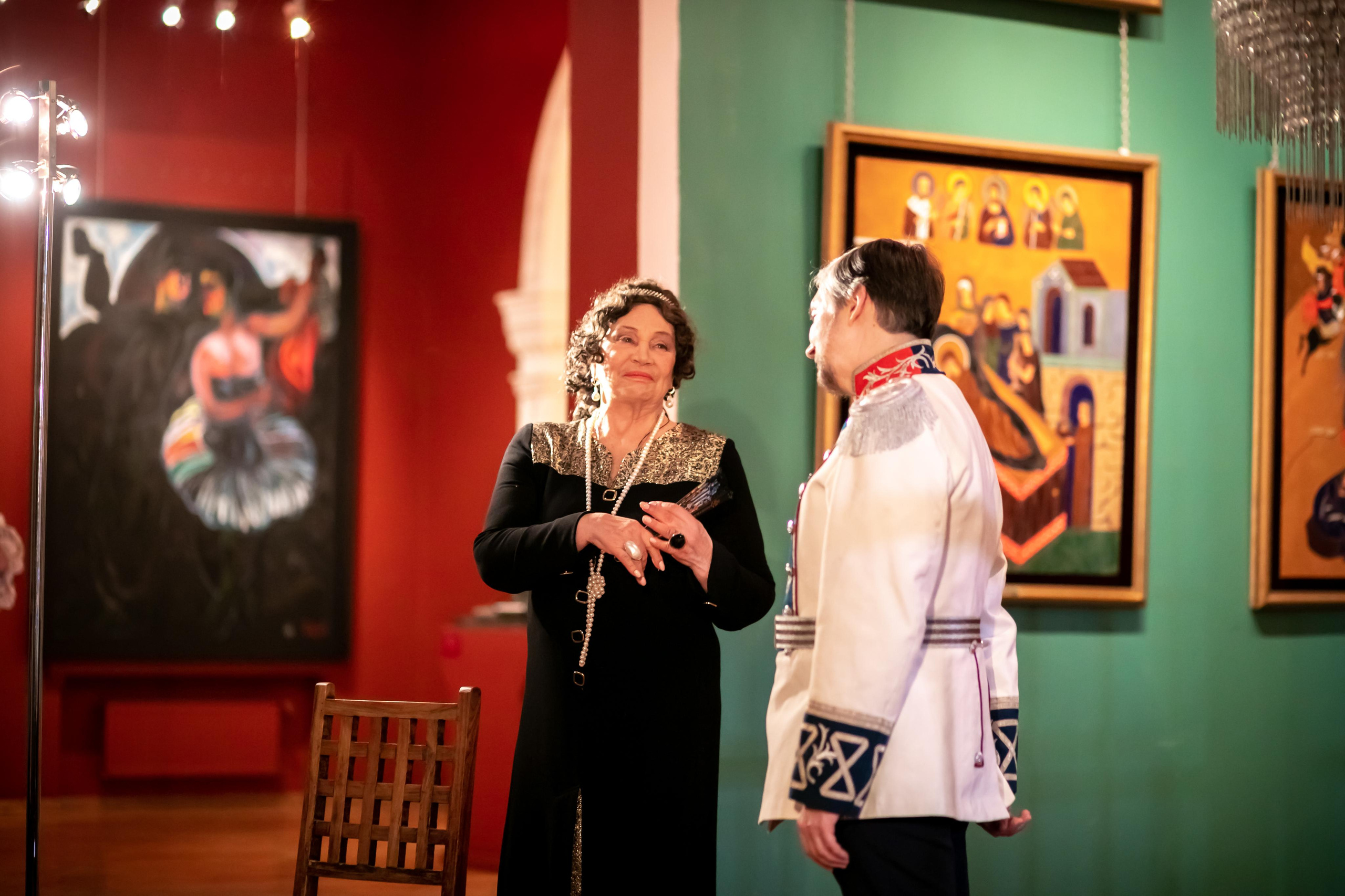 Спектакль из репертуара театра Киноактера в галерее Зураба Церетели 15.04.2022. Фотограф крещения и венчания Антонова Надежда г. Москва