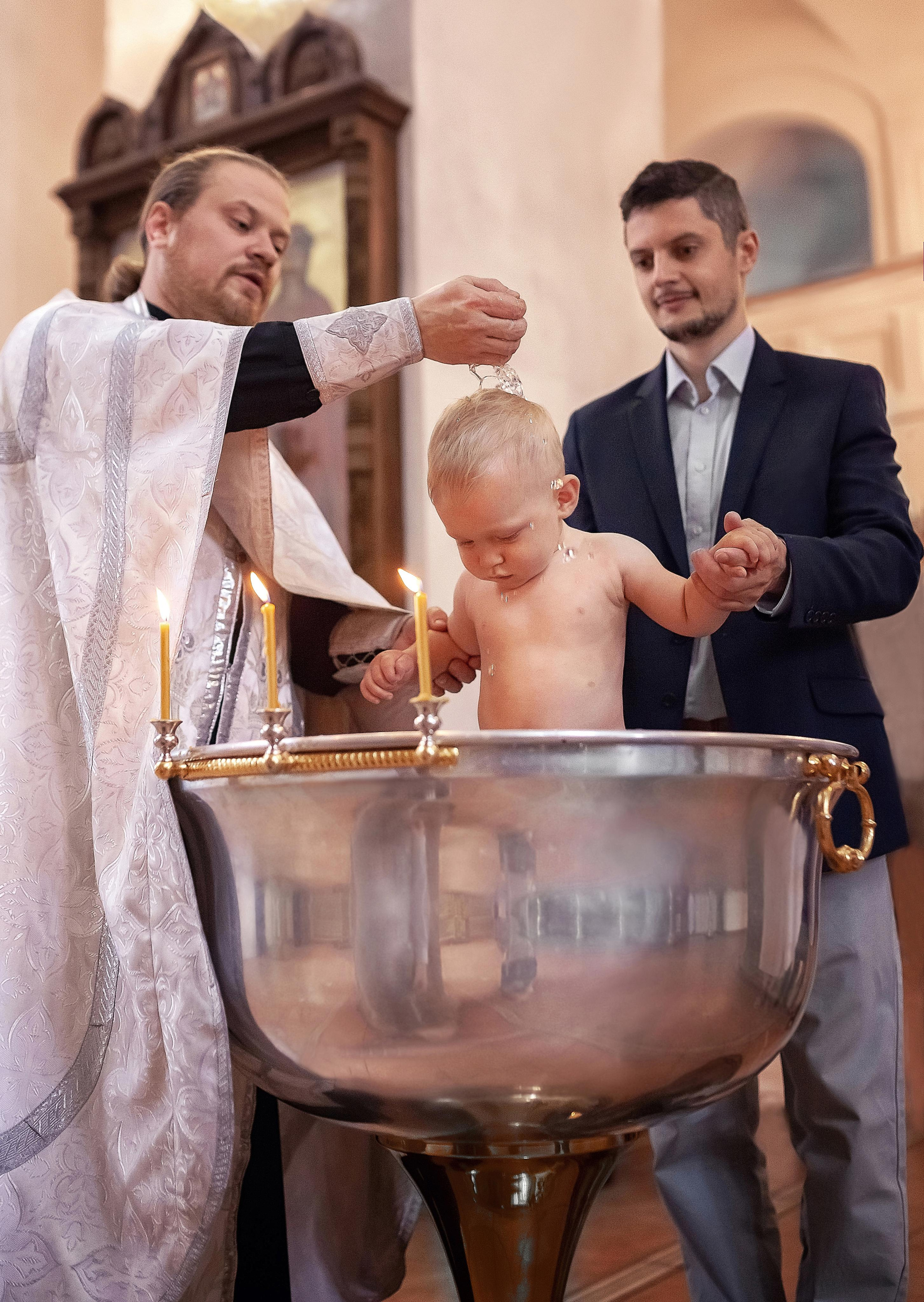 Крещение в храме Благовещения Пресвятой Богородицы в Тайнинском 2020. Фотограф крещения и венчания Антонова Надежда г. Москва