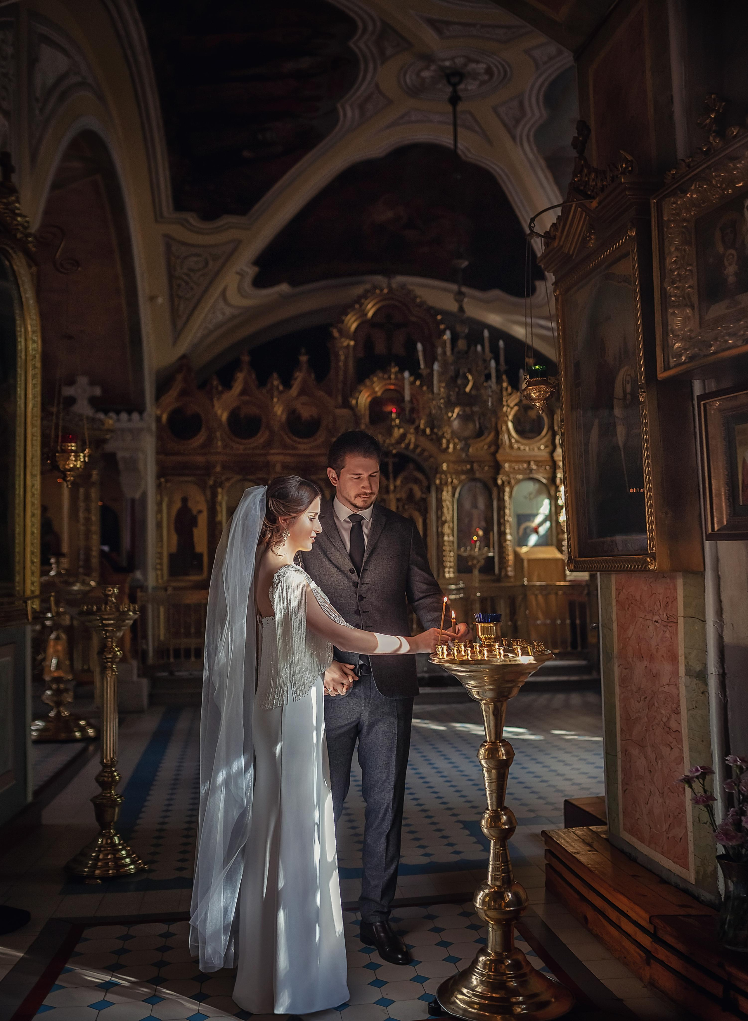 Венчание в храме иконы Божией Матери Знамение в Переяславской слободе 06.09.2020. Фотограф крещения и венчания Антонова Надежда г. Москва