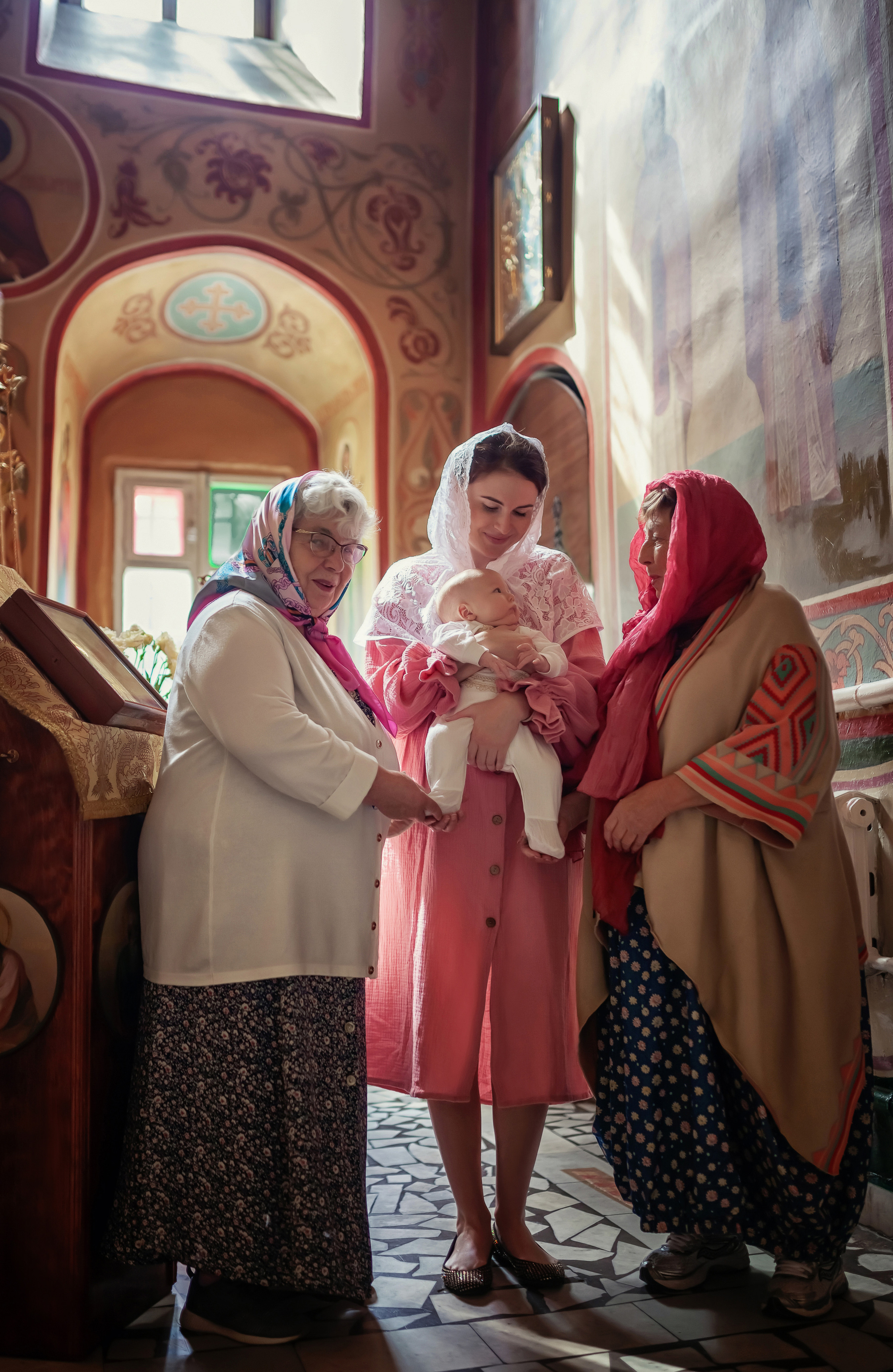 Крещение в храме Сергия Радонежского в Комягино 2020. Фотограф крещения и венчания Антонова Надежда г. Москва