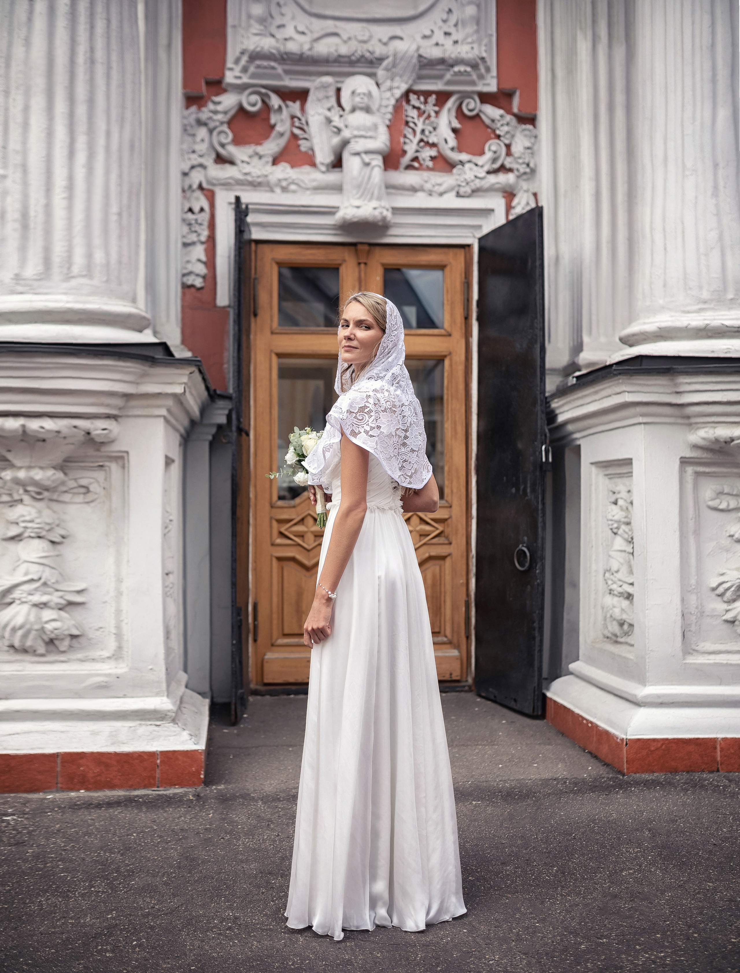 Венчание в храме Феодора Стратилата и Архангела Гавриила 28.05.2021. Фотограф крещения и венчания Антонова Надежда г. Москва