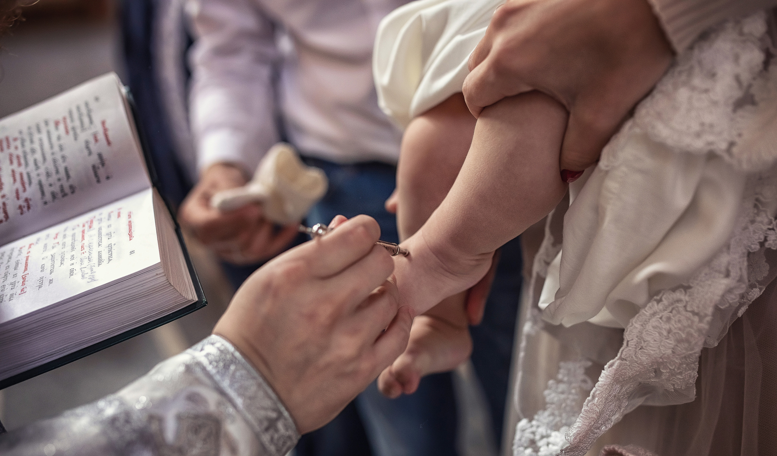Крещение в храме Рождества Пресвятой Богородицы в Королеве 30.09.2020. Фотограф крещения и венчания Антонова Надежда г. Москва