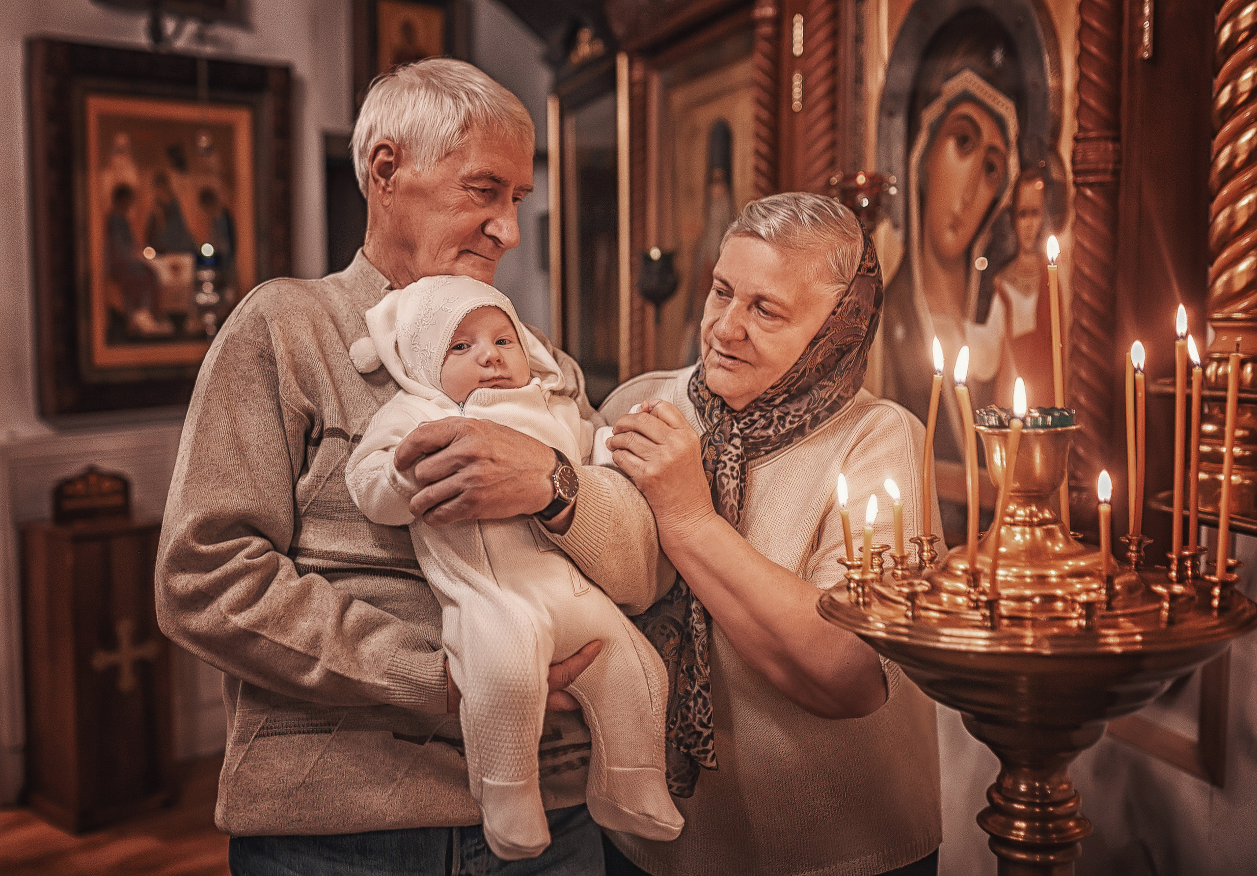 Крещение в храме Святого Преподобного Серафима Саровского в Кунцеве 2020. Фотограф крещения и венчания Антонова Надежда г. Москва