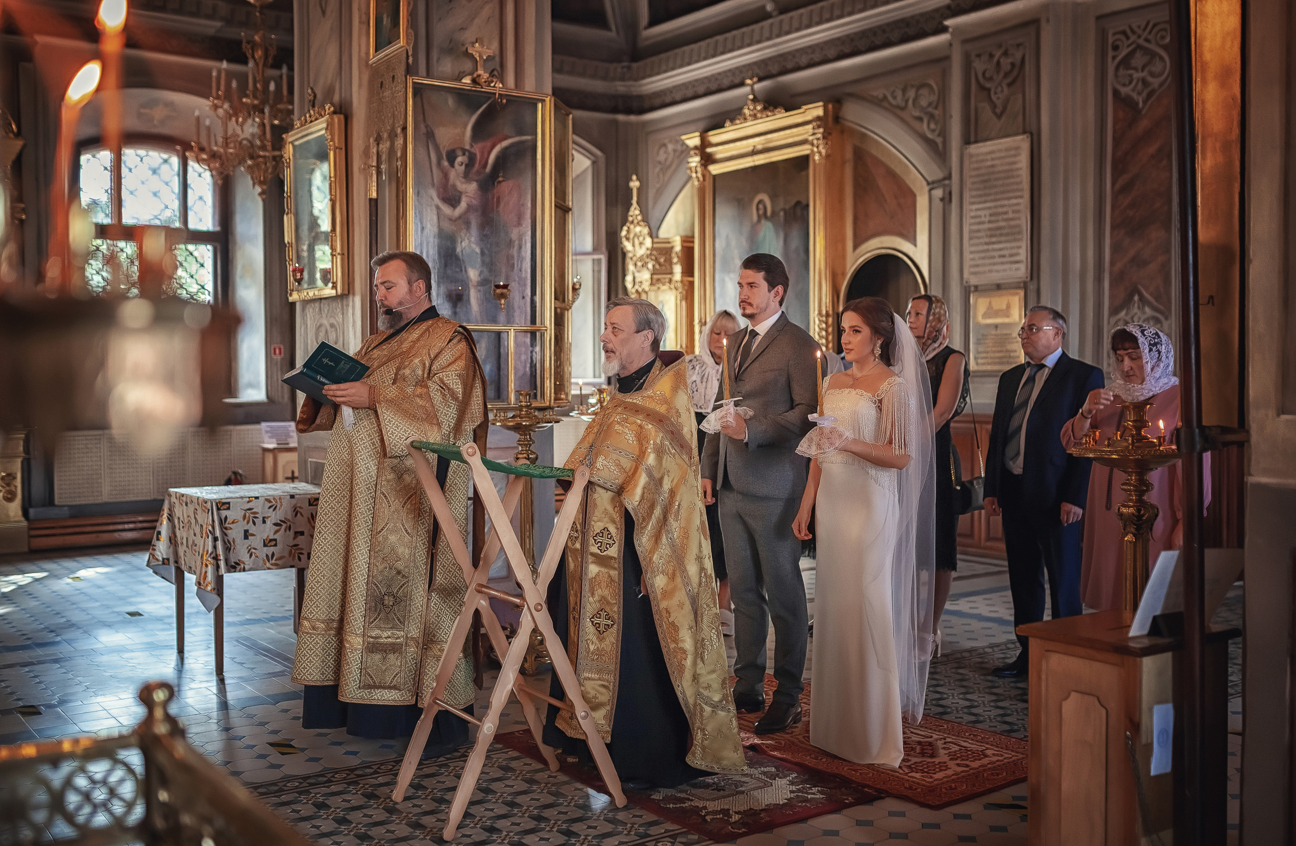Венчание в храме иконы Божией Матери Знамение в Переяславской слободе 06.09.2020. Фотограф крещения и венчания Антонова Надежда г. Москва