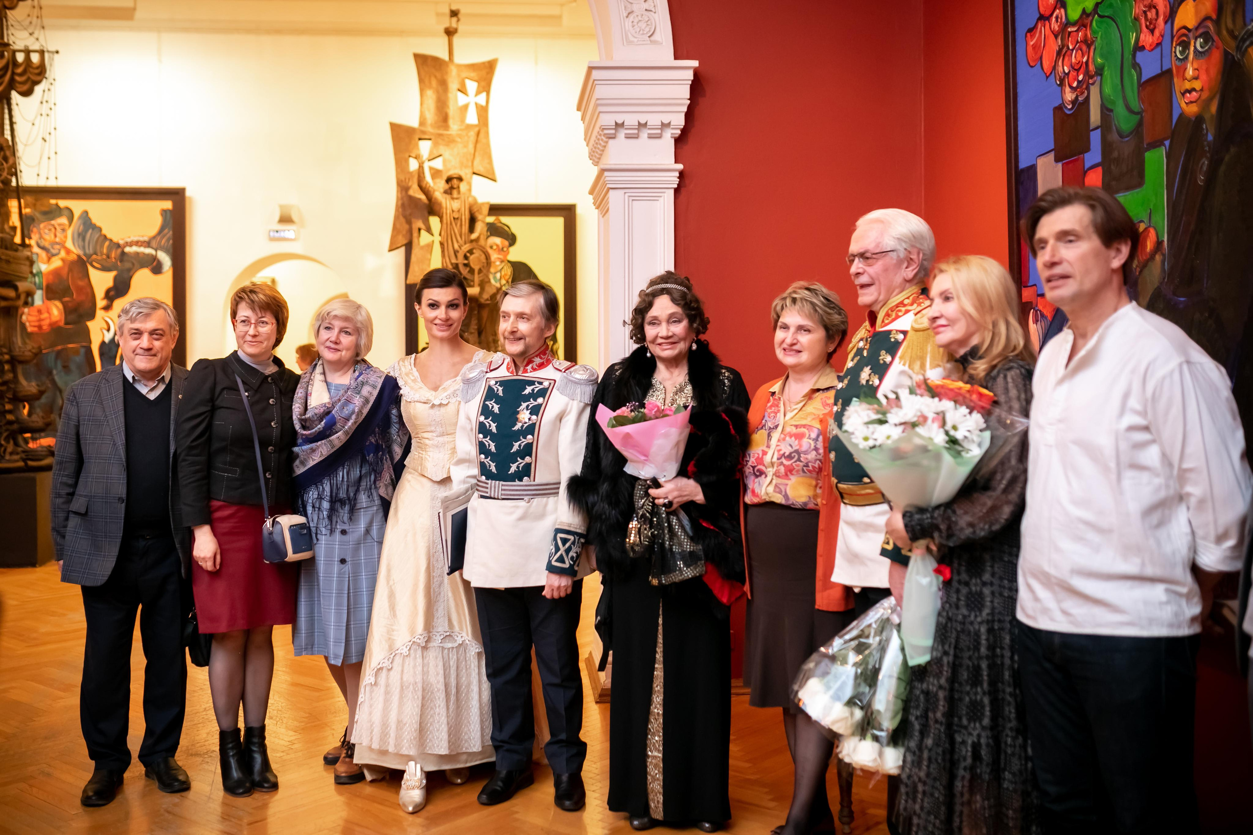 Спектакль из репертуара театра Киноактера в галерее Зураба Церетели 15.04.2022. Фотограф крещения и венчания Антонова Надежда г. Москва