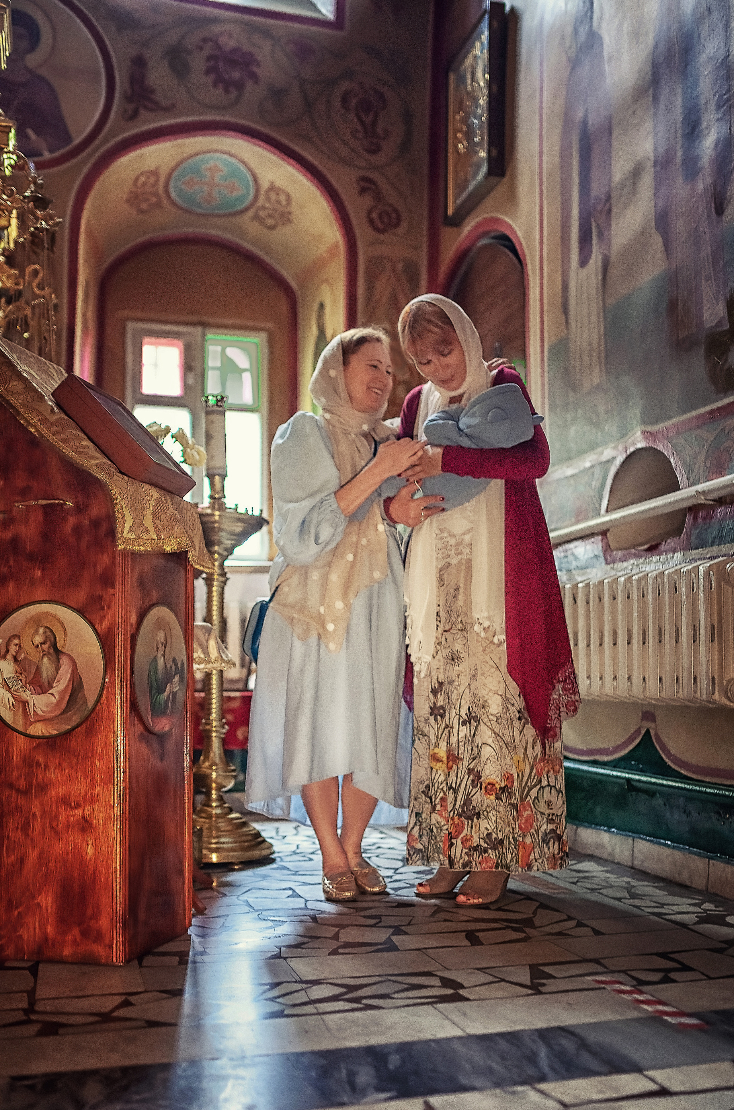 Крещение в храме Сергия Радонежского в Комягино 2020. Фотограф крещения и венчания Антонова Надежда г. Москва