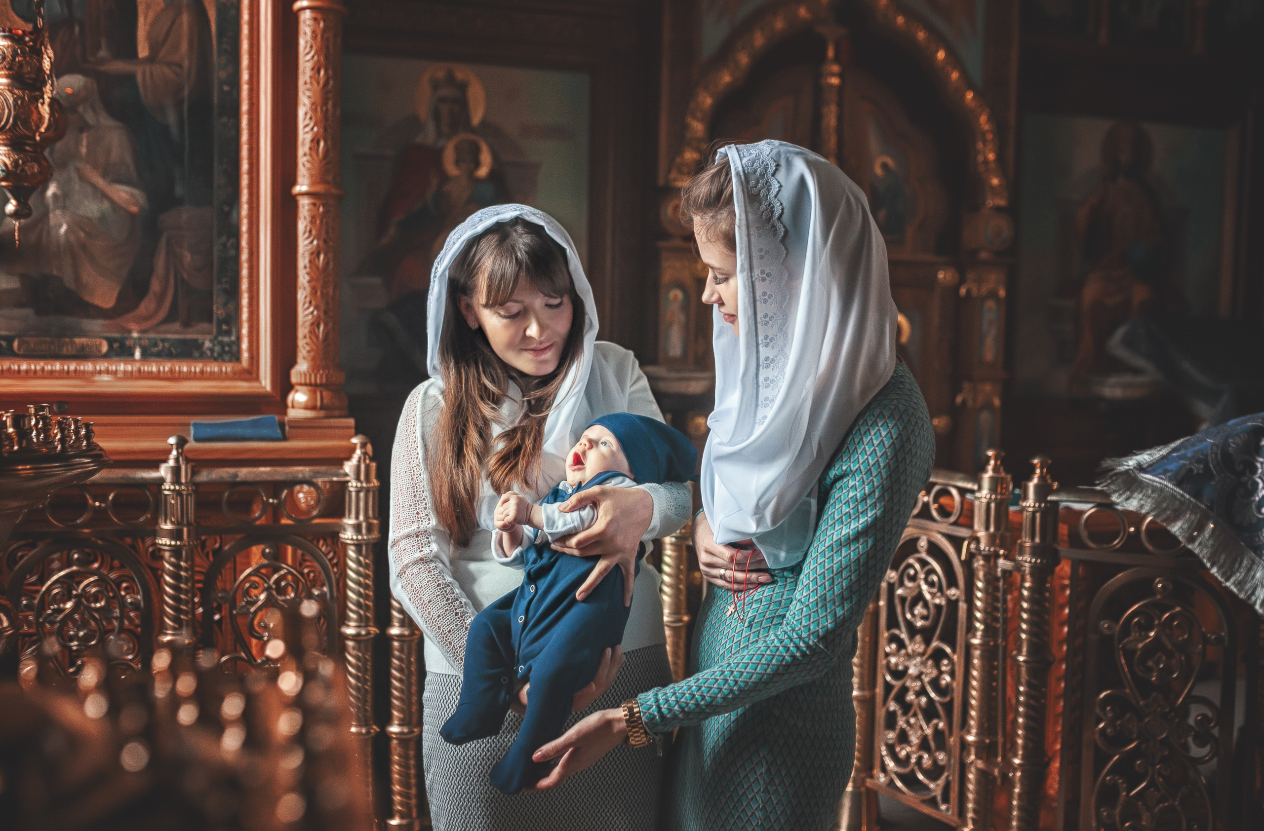 Крещение в храме Владимирской иконы Божьей Матери в Мытищах 1.10.2019. Фотограф крещения и венчания Антонова Надежда г. Москва