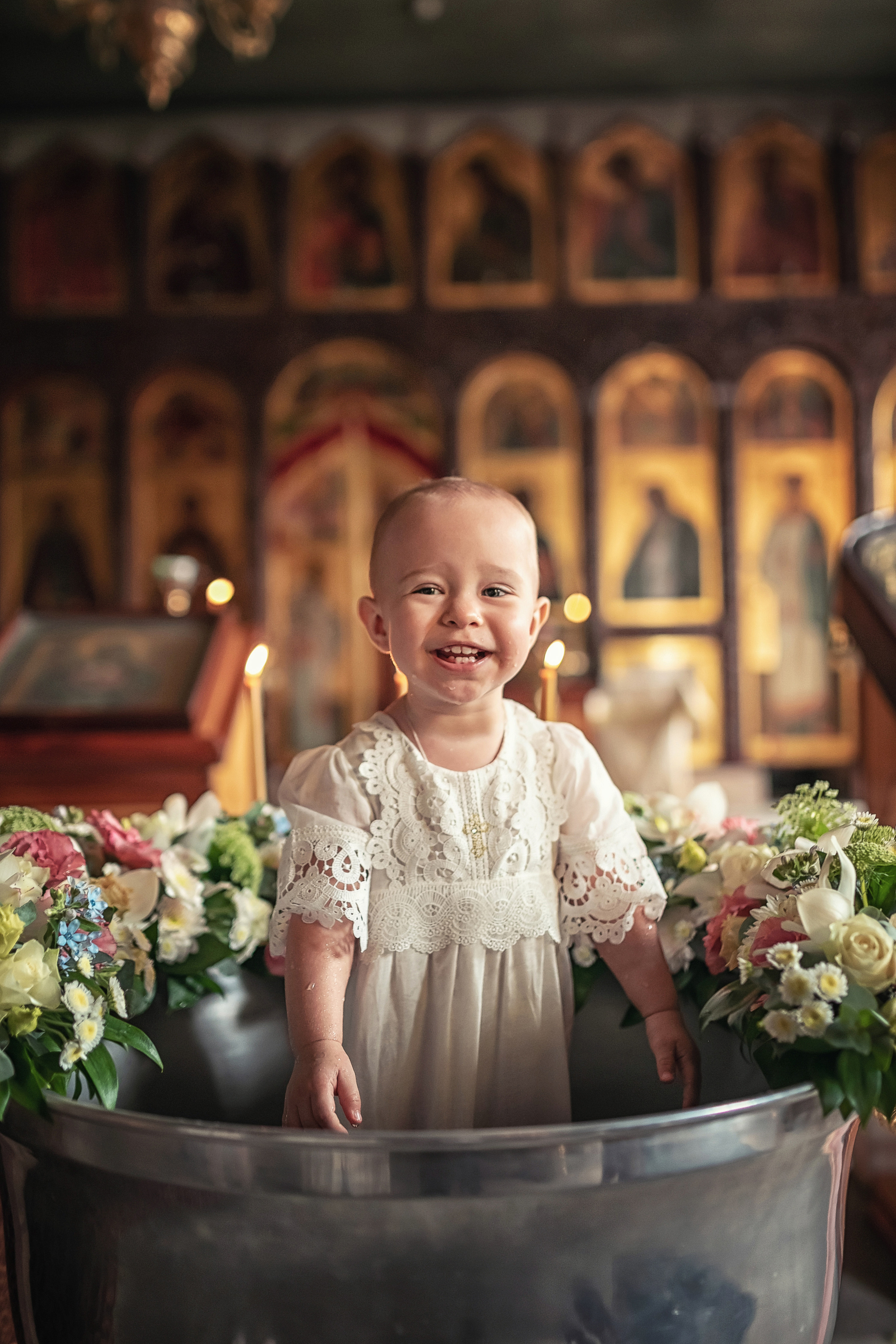 Крещение в храме Троицы Живоначальной в Карачарове 21.08.2021. Фотограф крещения и венчания Антонова Надежда г. Москва