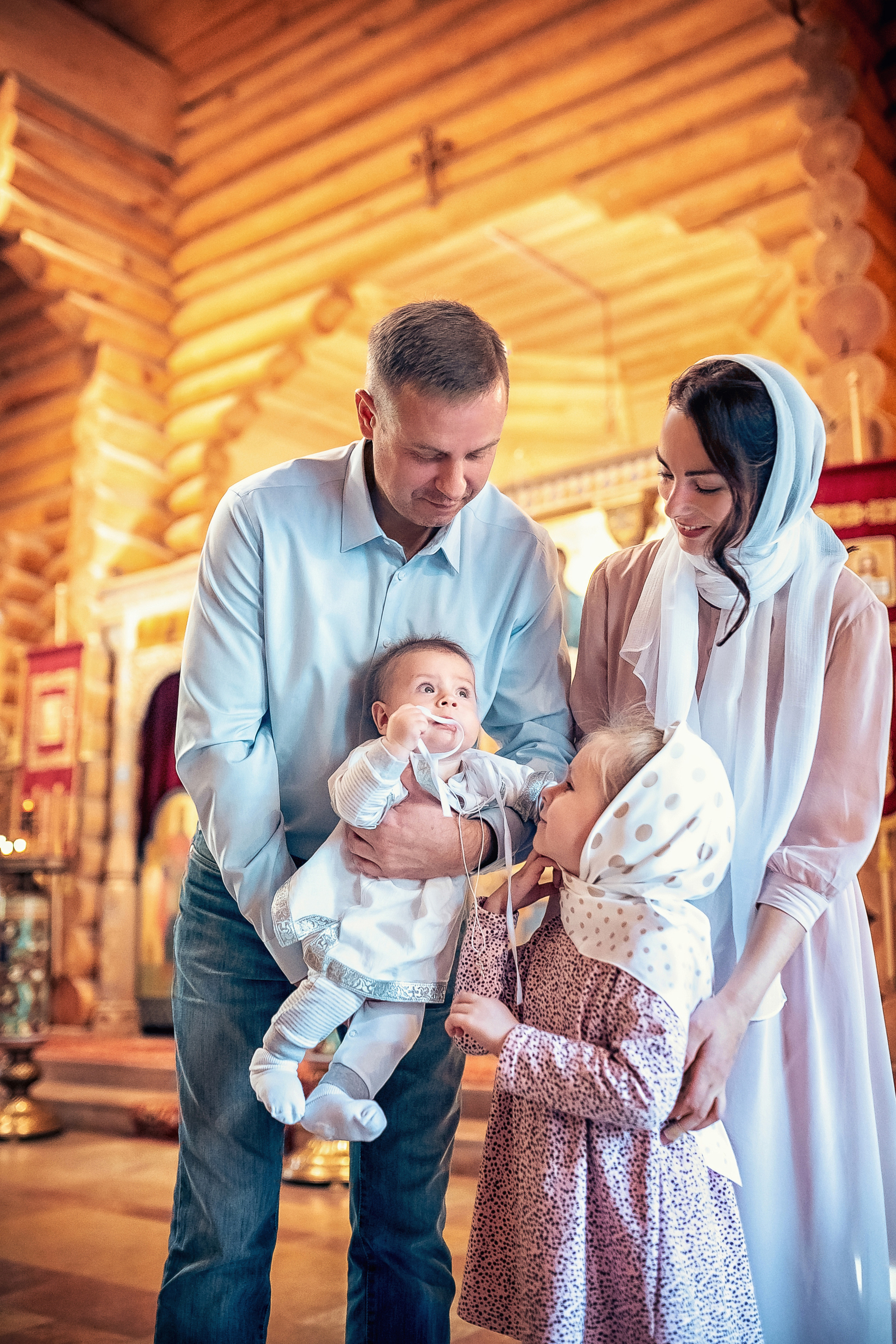 Крещение в храме Двенадцати Апостолов в Ховрино 2021. Фотограф крещения и венчания Антонова Надежда г. Москва