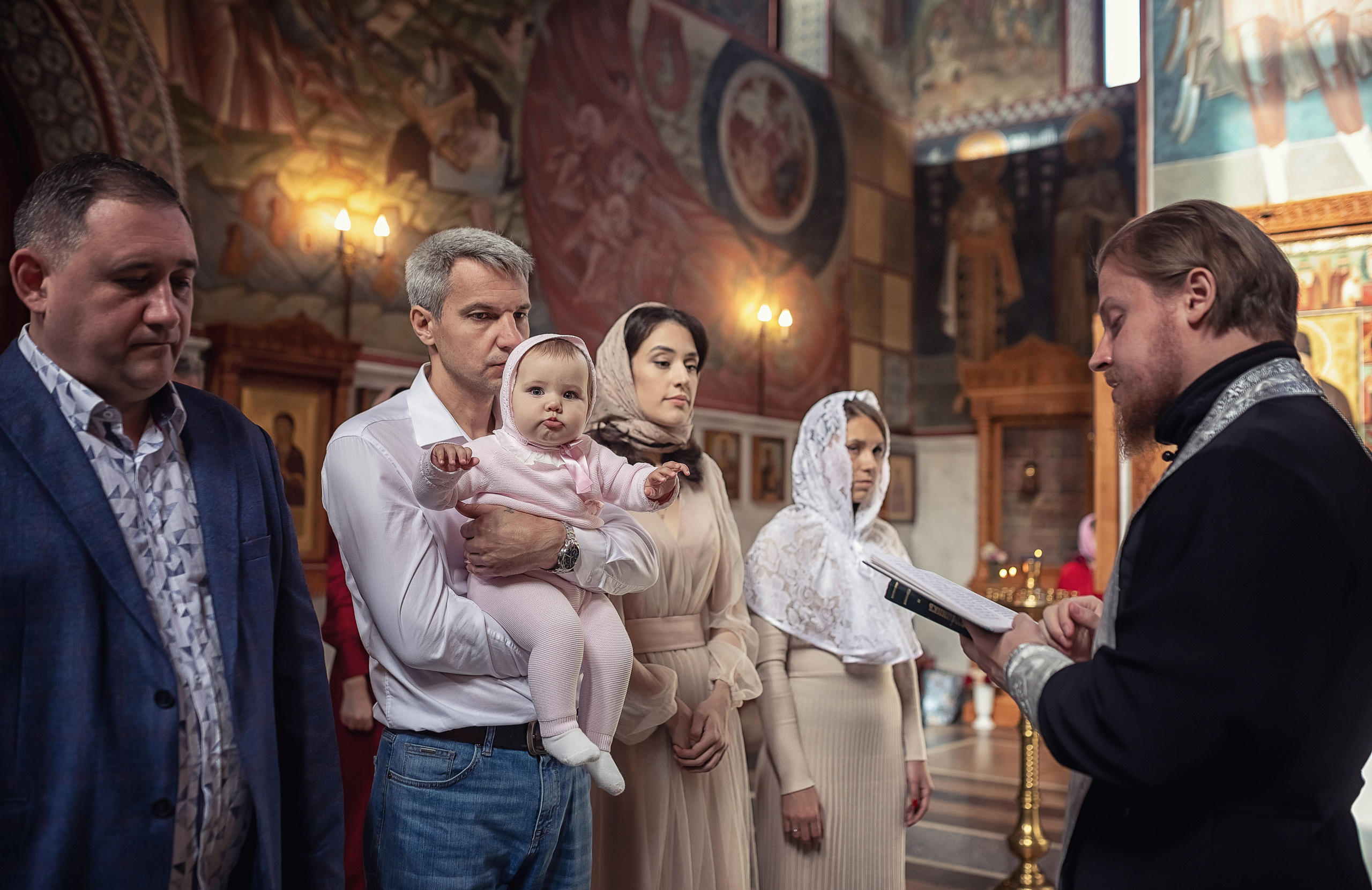 Крещение в храме Рождества Пресвятой Богородицы в Королеве 30.09.2020. Фотограф крещения и венчания Антонова Надежда г. Москва