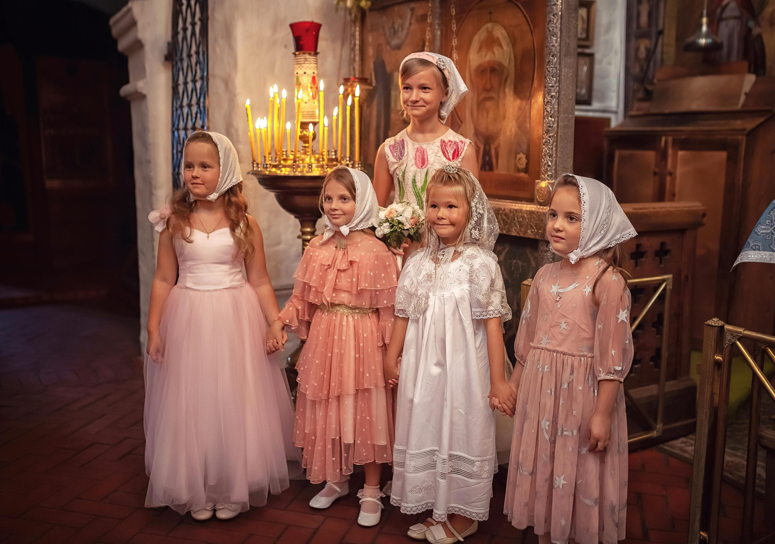 Крещение в храме Троицы Живоначальной в Троицком-Голенищеве 30.08.2020. Фотограф крещения и венчания Антонова Надежда г. Москва