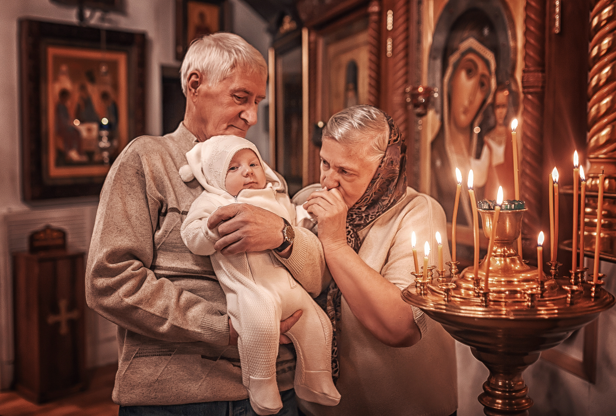 Крещение в храме Святого Преподобного Серафима Саровского в Кунцеве 2020. Фотограф крещения и венчания Антонова Надежда г. Москва