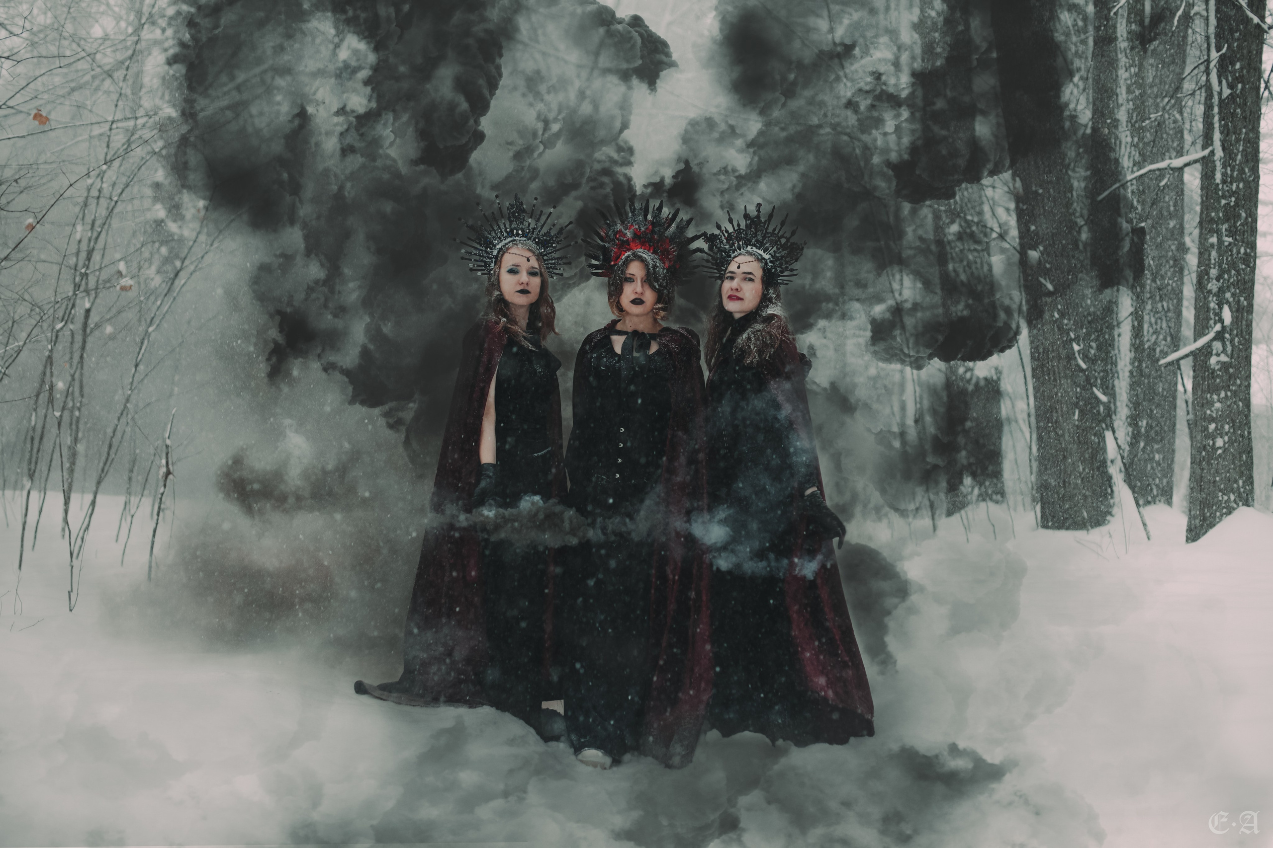 Зимняя сказка для Witch Light. Фотограф Ellairen