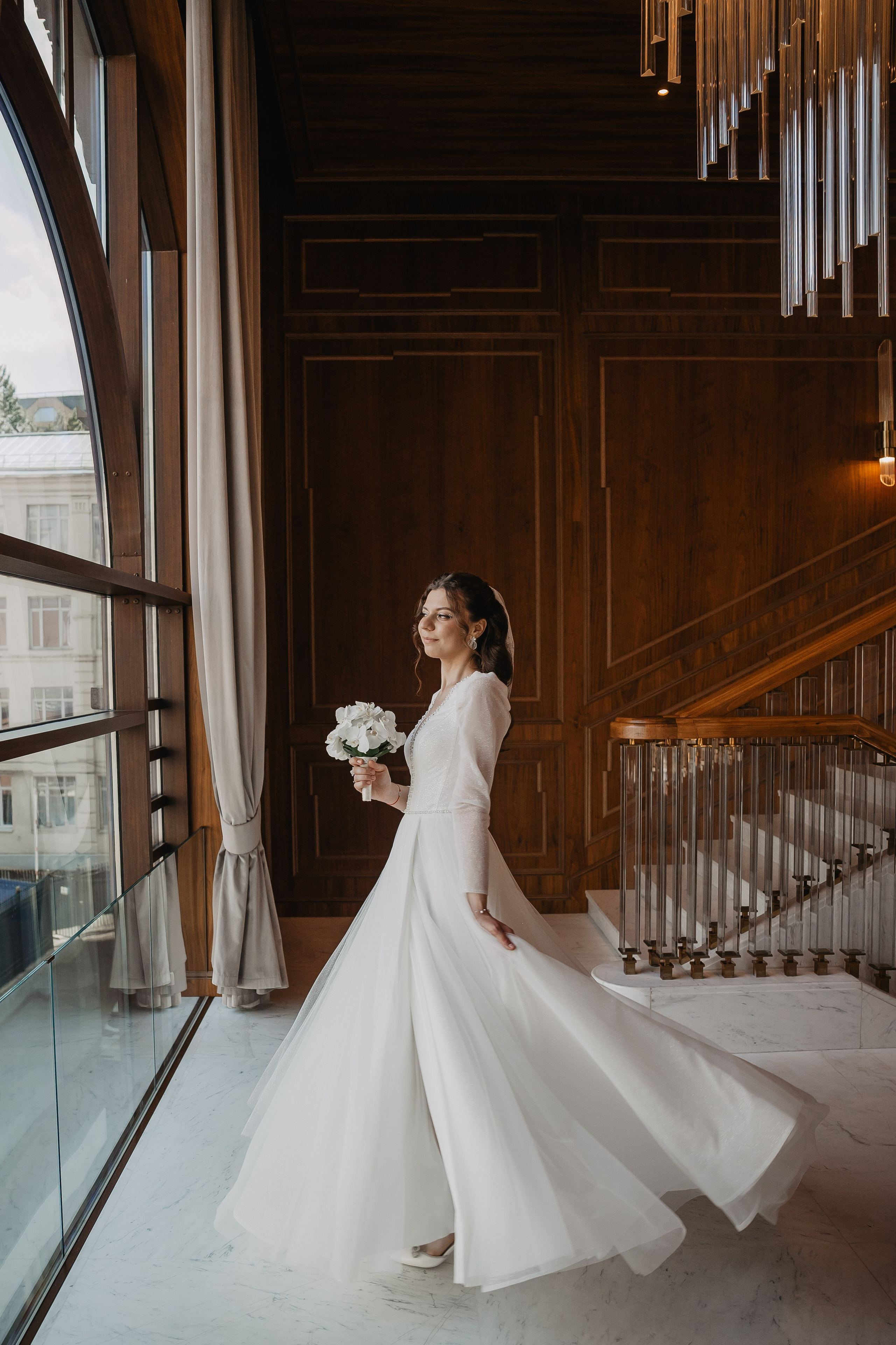 Свадебная фотосессия в отеле Marriott Imperial Plaza. Свадебный фотограф в Москве Дарья Олендарёва