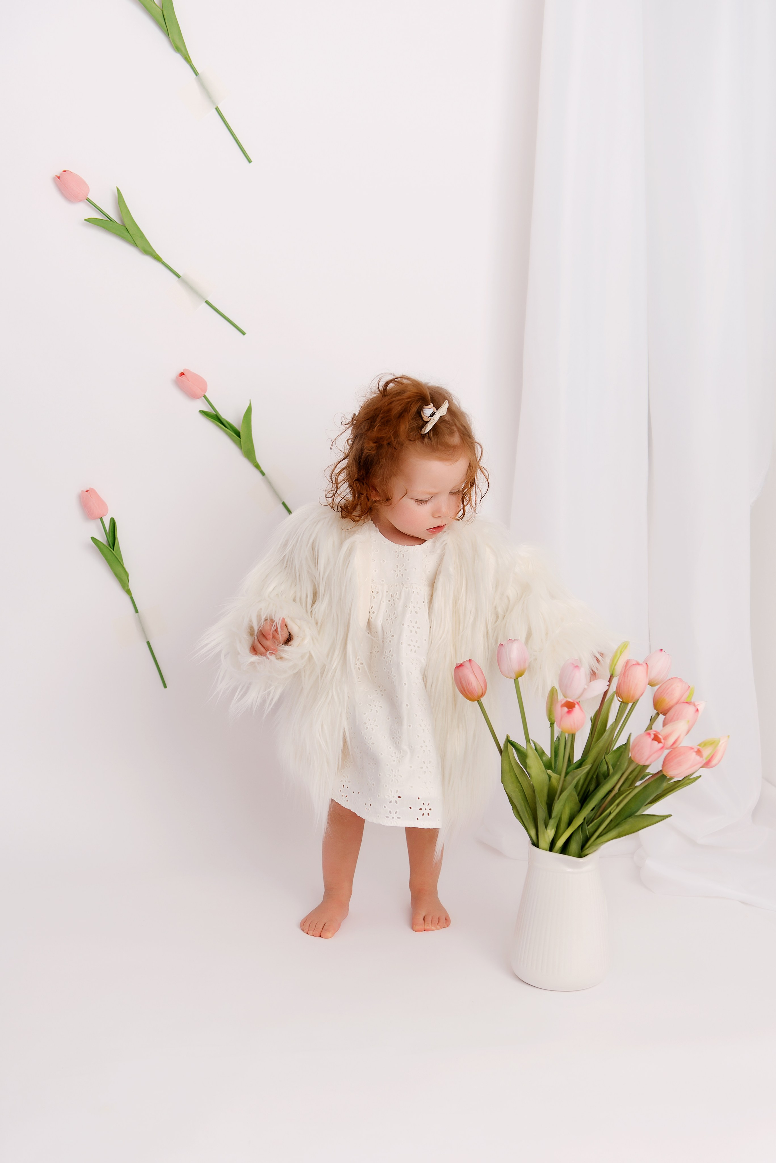 Съёмка с цветами Весенний проект. Детский фотограф в Долгопрудном и Москве