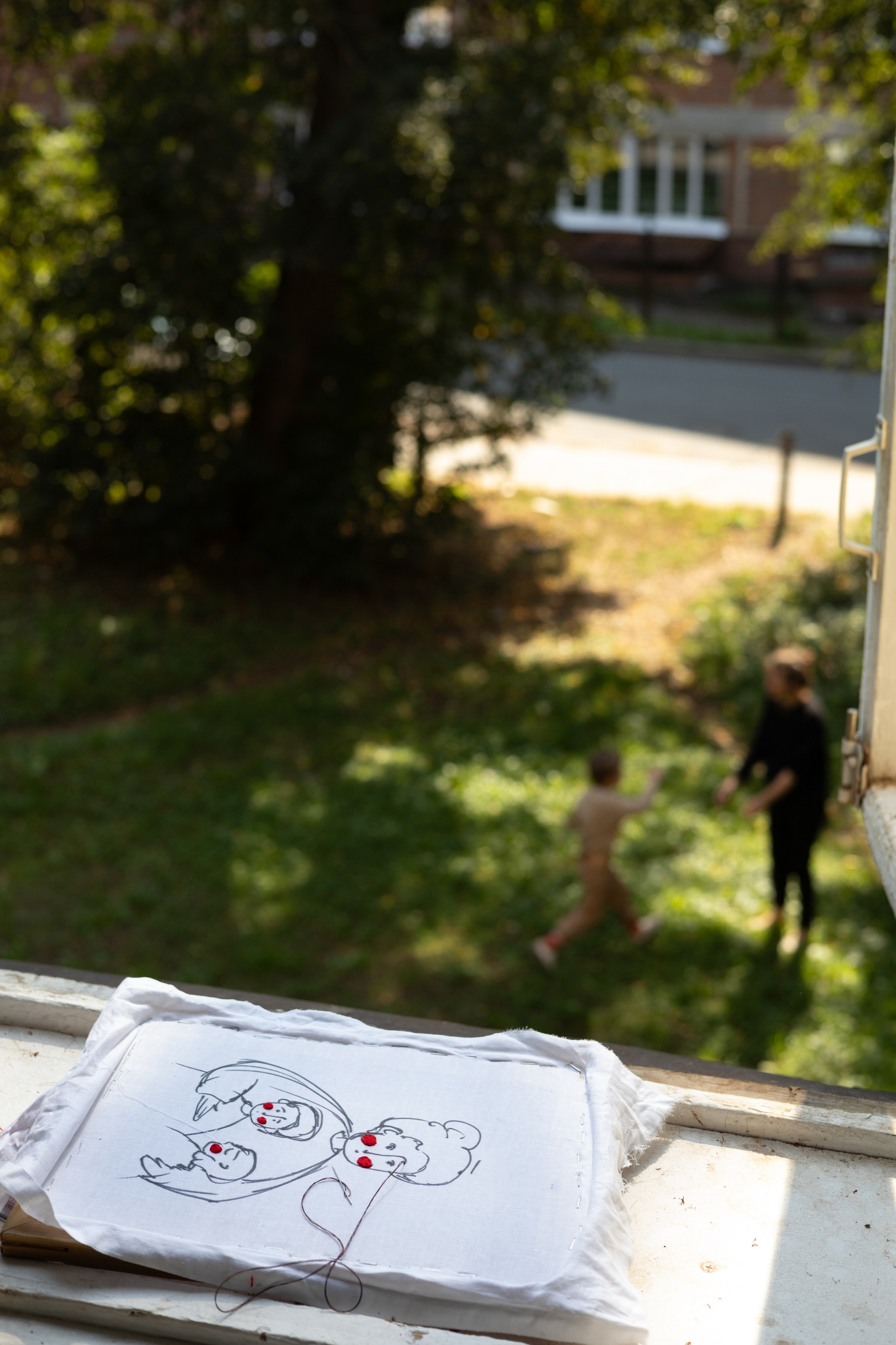 Вера и дети в мастерской. Портрет художника. Марина Лавинская Фотограф из Москвы