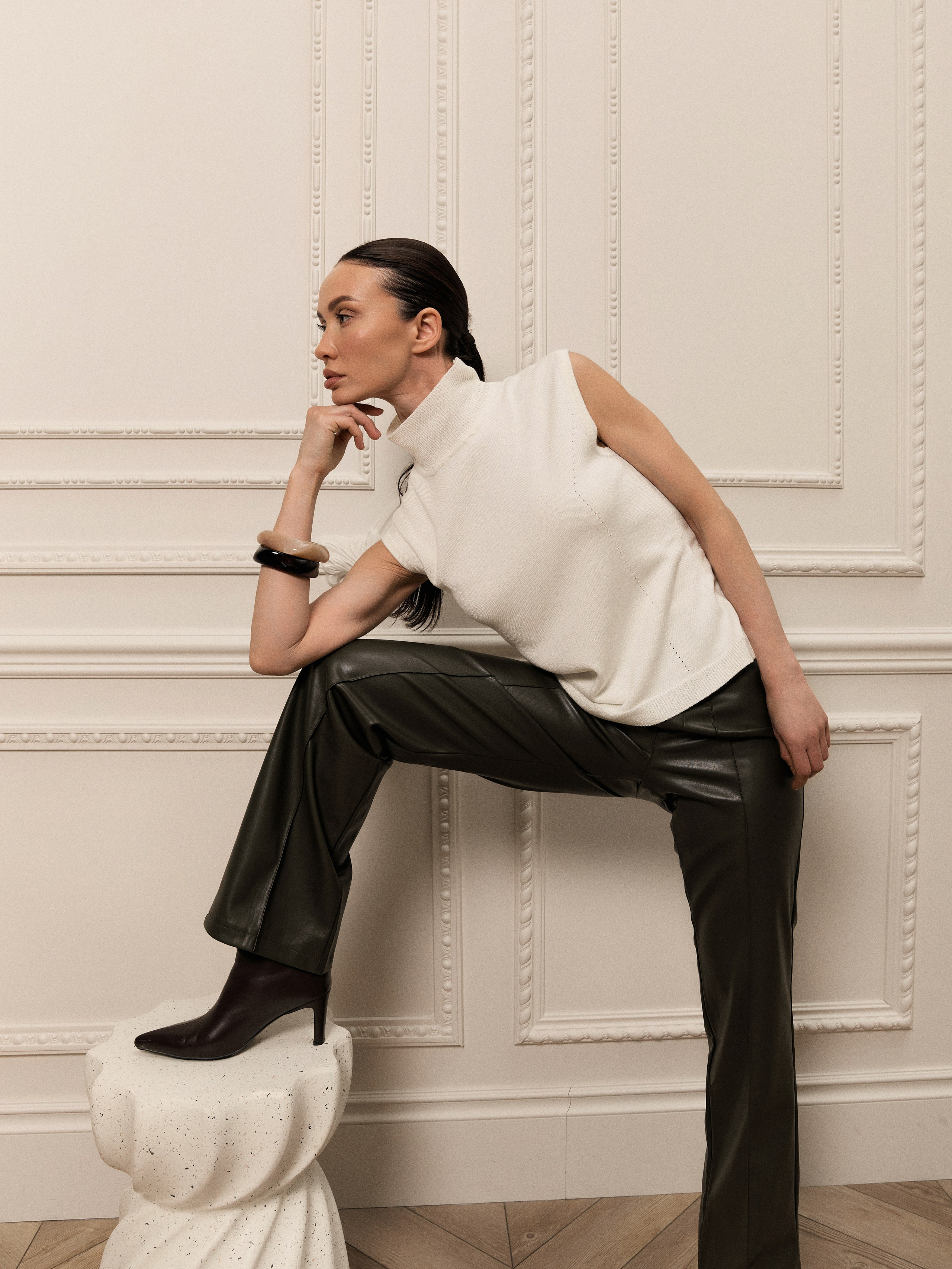 Red Cardigan. Фотограф в Москве и Сургуте Алла Лесовая. Снимаю каталог для брендов и индивидуальные портреты для людей