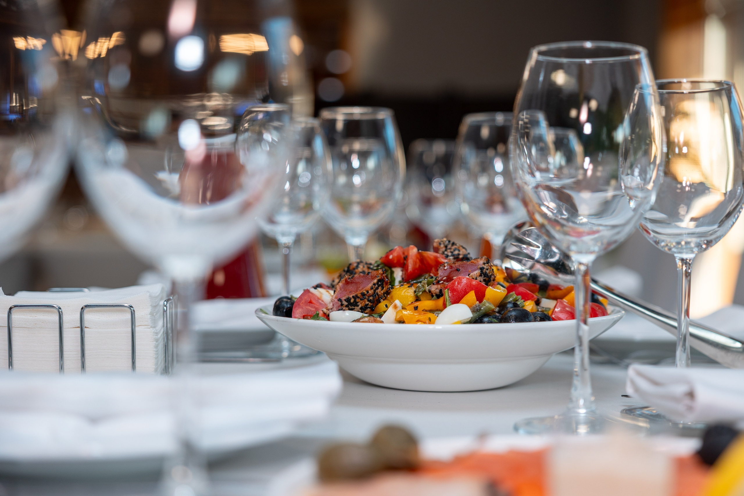 Тимбилдинг с банкетом. Ваш фотограф и видеограф