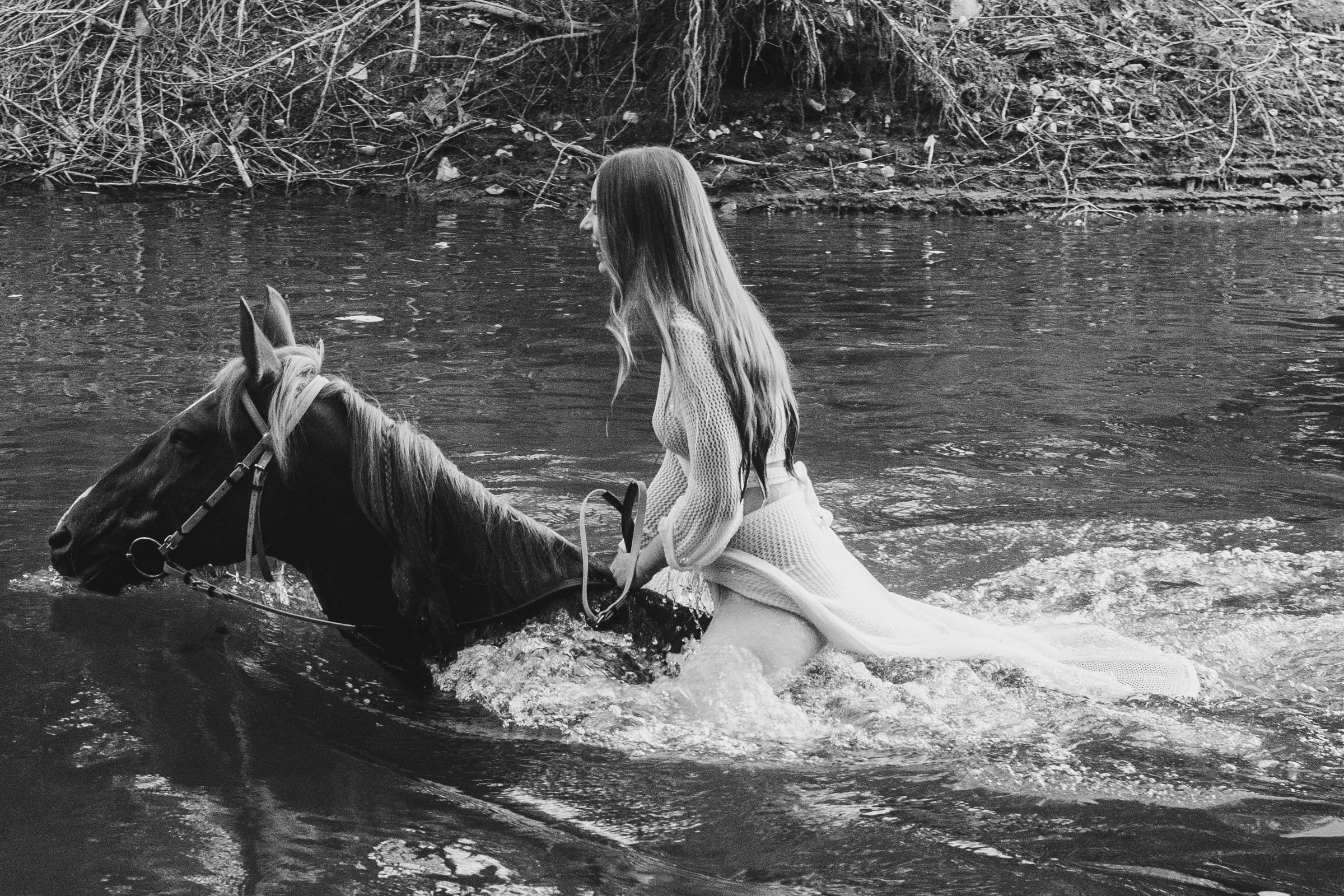 Индивидуальная. Привет, меня зовут Лейла, я свадебный фотограф в Пятигорске и на Кавказе