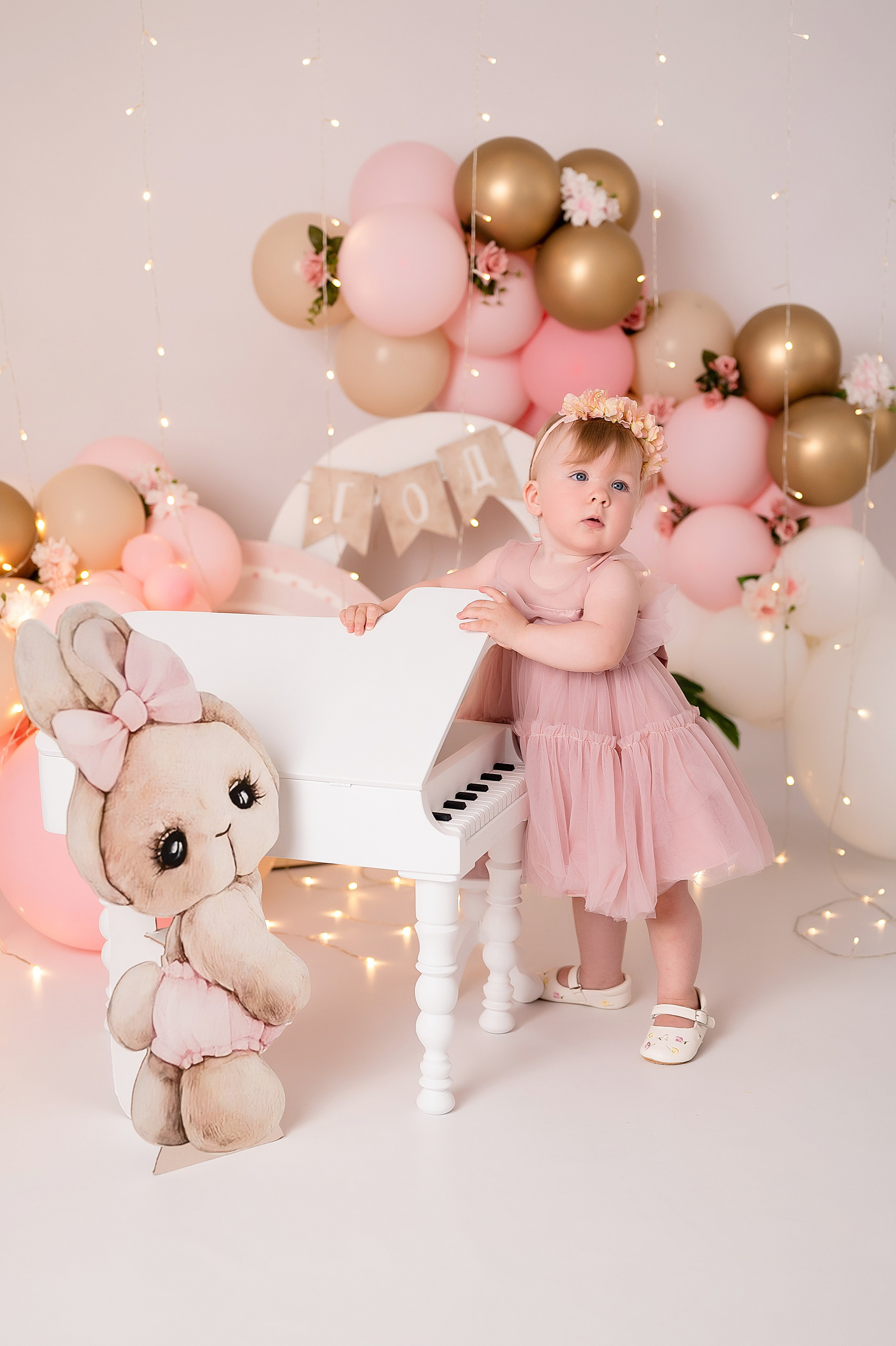 Машеньке Годик. Детский и семейный фотограф в Красноярске. Фотосессии новорожденных малышей до 1 месяца