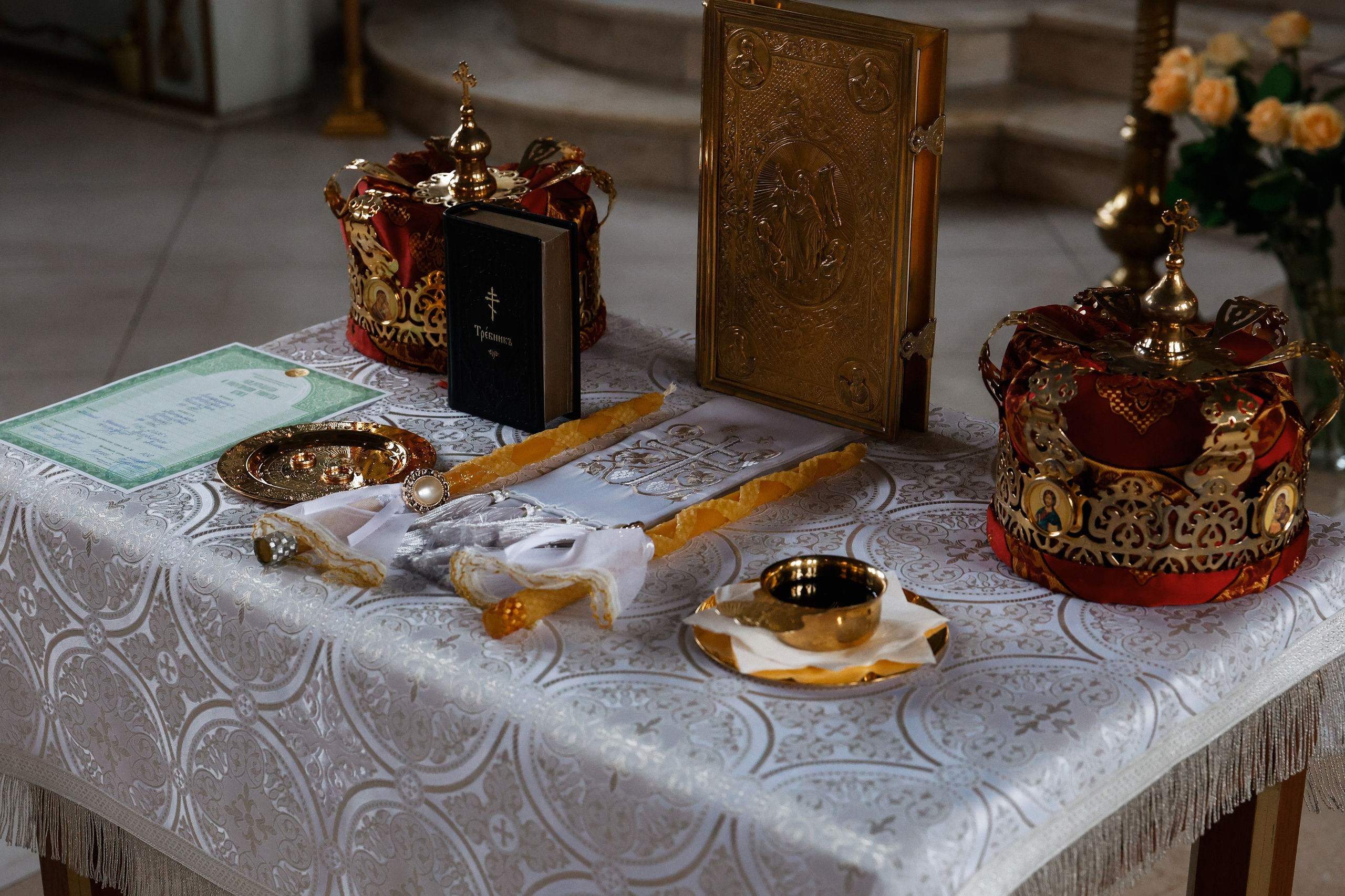 Венчание в Церкви Успения Пресвятой Богородицы в Химках. Фотограф Анастасия Залевская