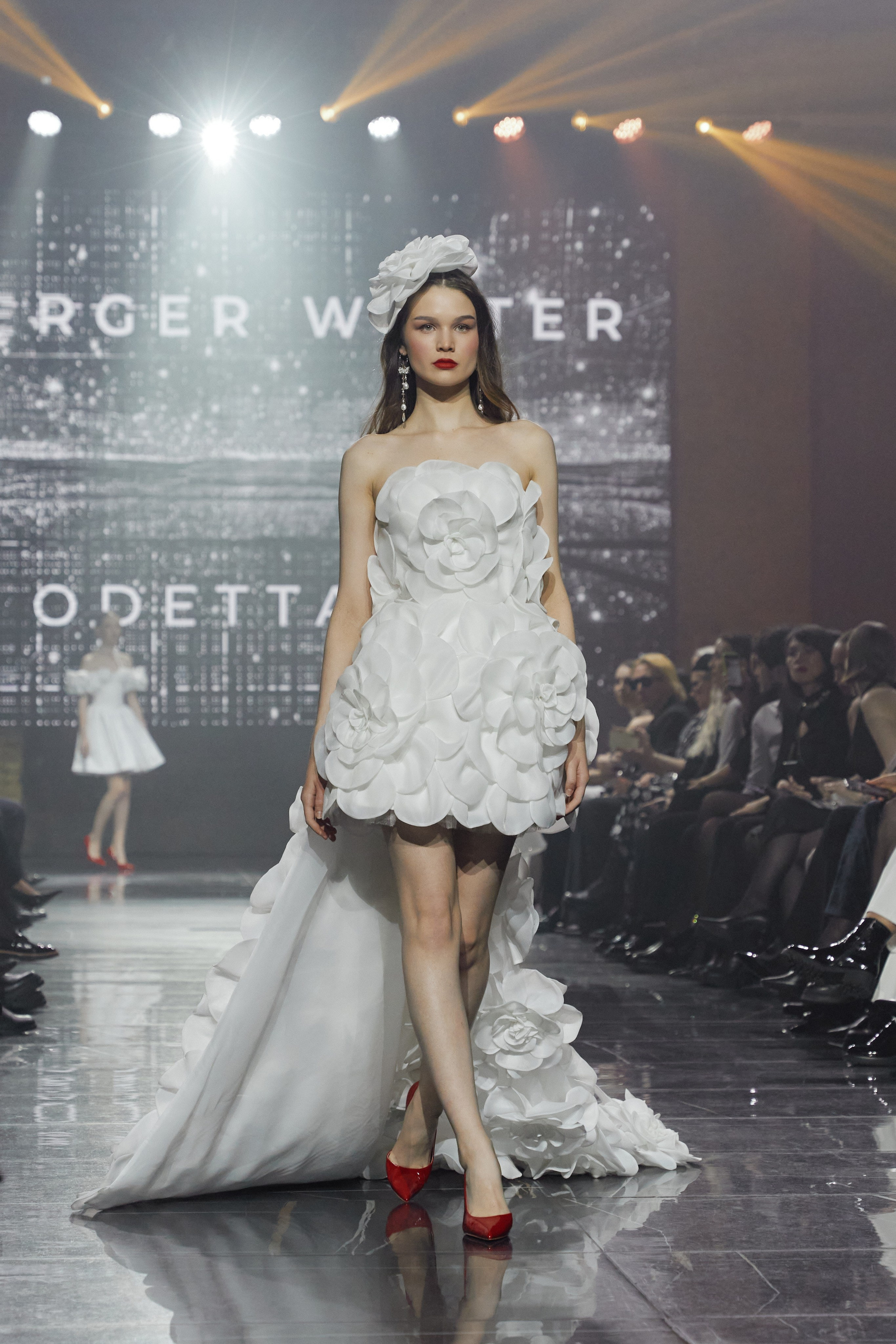 Показ KAMERGER | ODETTA. Свадебный фотограф и видеограф из Санкт-Петербурга Агарков Никита