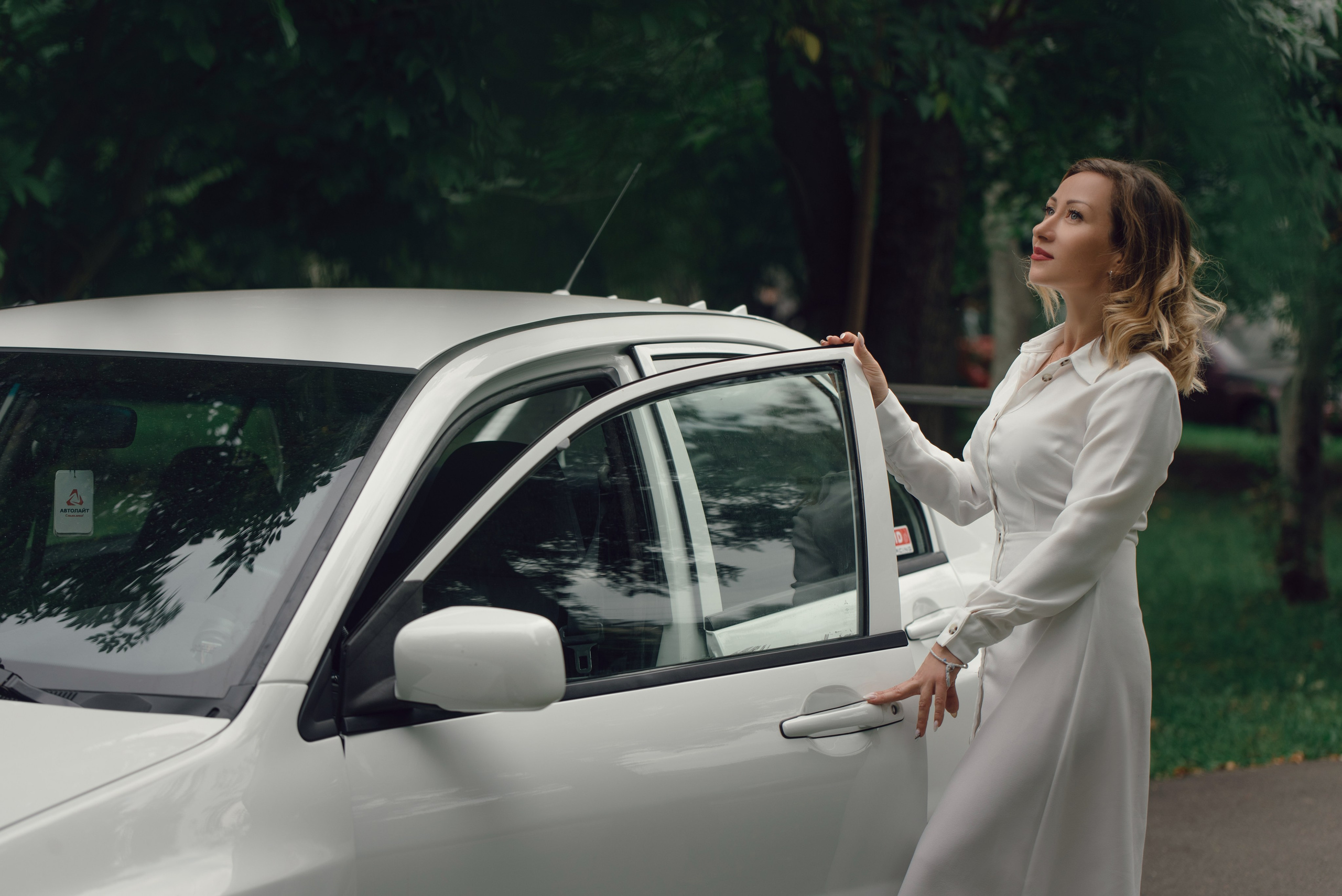 Mitsubishi Lancer Evolution IIX white. DeLorein