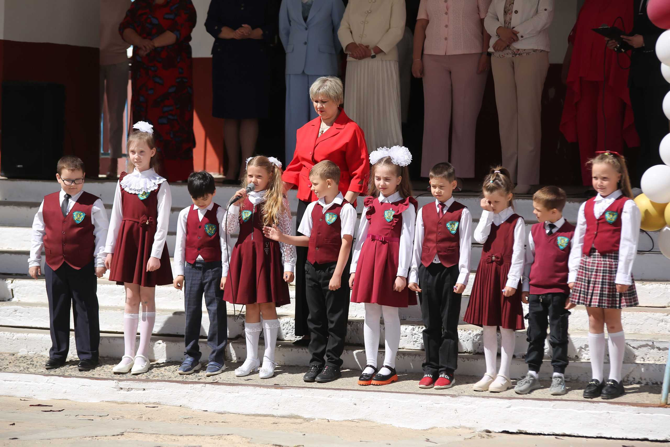 ЛИНЕЙКА «ПОСЛЕДНИЙ ЗВОНОК» 9 ШКОЛА 2024 г МЦЕНСК. ТВОЙ АЛЬБОМ / ТВОИ ПРАВИЛА