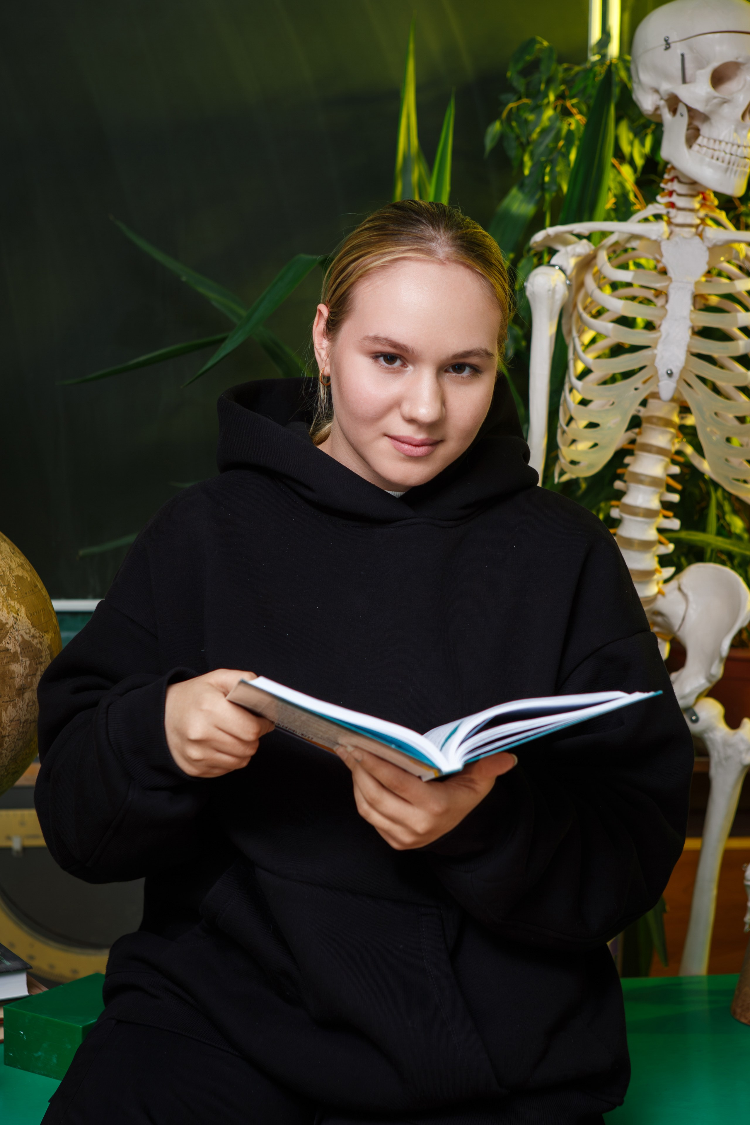 ПОРТРЕТНАЯ ФОТОСЕССИЯ В КЛАССЕ ДЛЯ 9 КЛАССОВ. ТВОЙ АЛЬБОМ / ТВОИ ПРАВИЛА