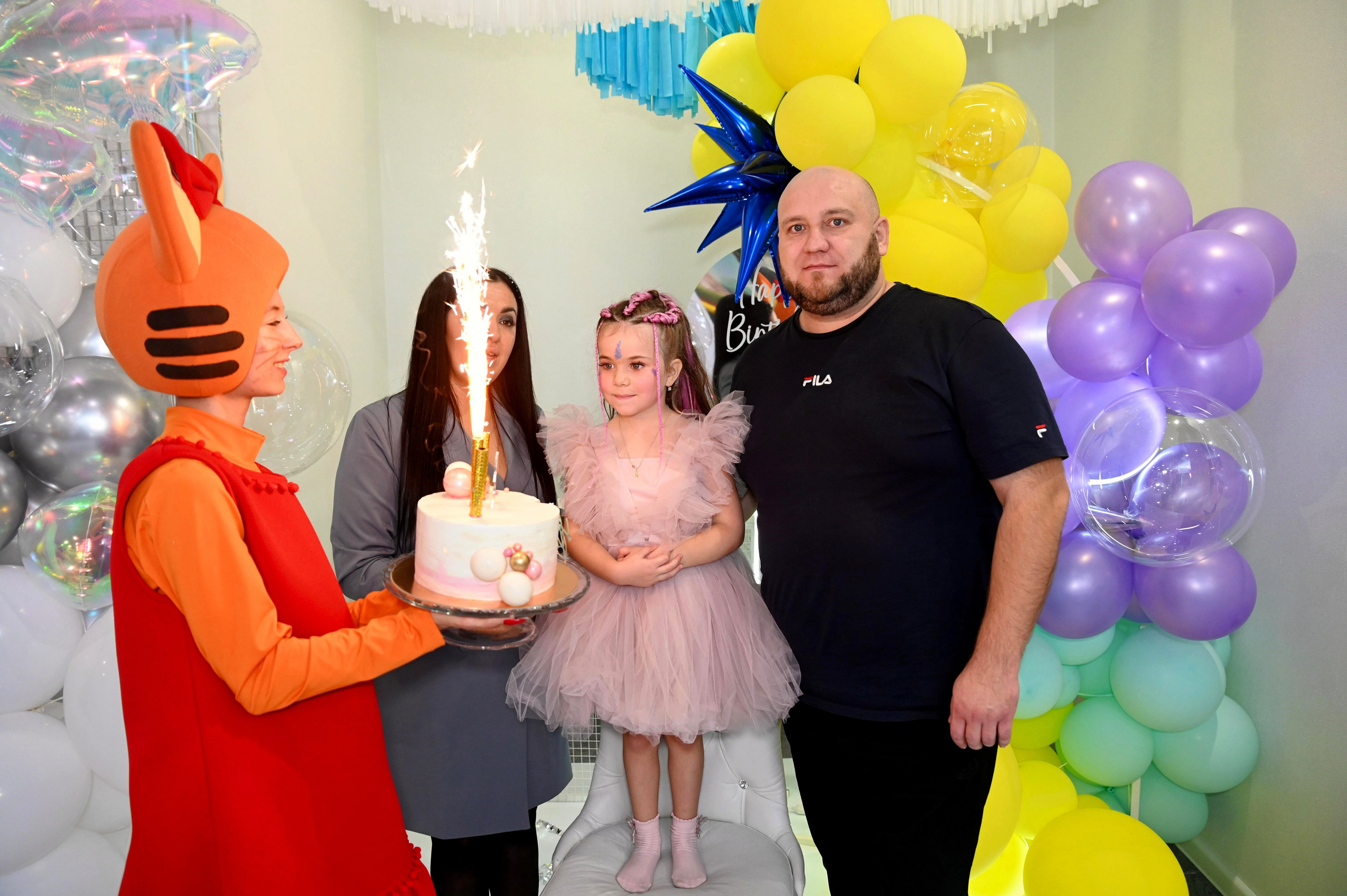 Игротека «Море Позитива». Я Ольга Казанцева, фотографирую снимаю ваши киноистории и печатаю фото и цифровые портреты на холсте