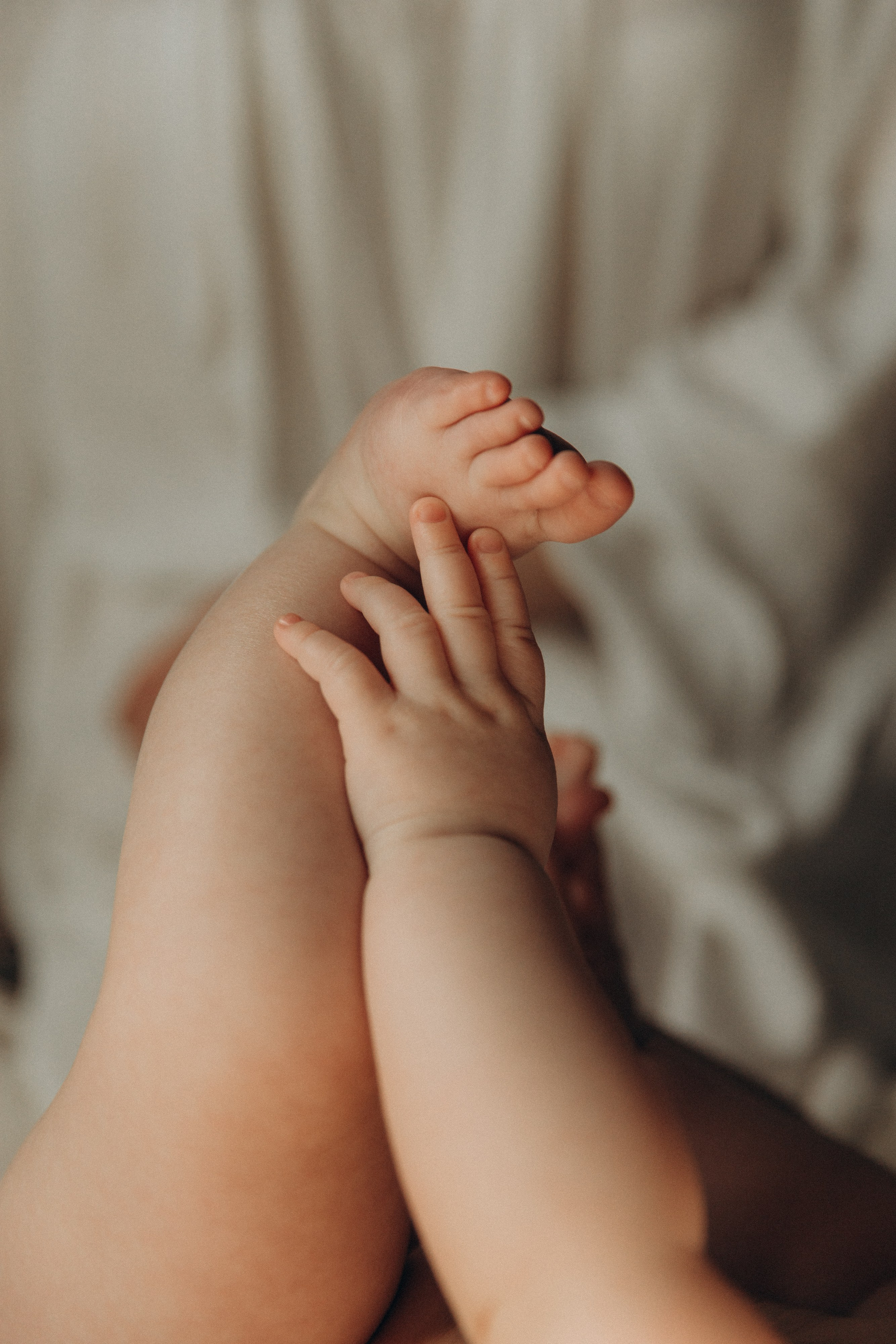 Мама и малыш, домашняя история. Фотограф Ульяна Дивина в Нижнем Новгороде и Нижегородской области