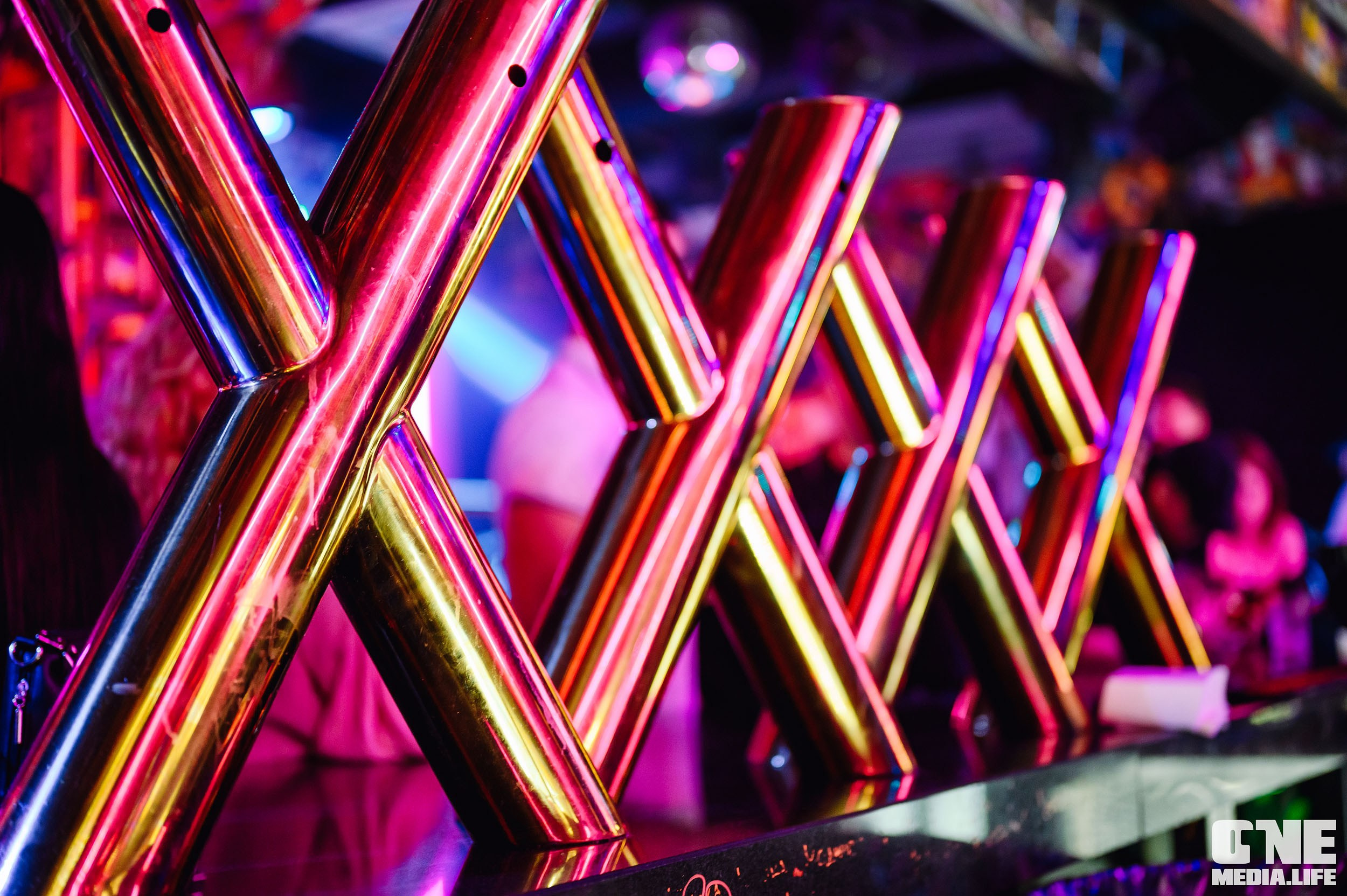 Фоторепортаж из бара XxxX. One Media Life: фоторепортажи, фотоотчеты с мероприятий и заведений