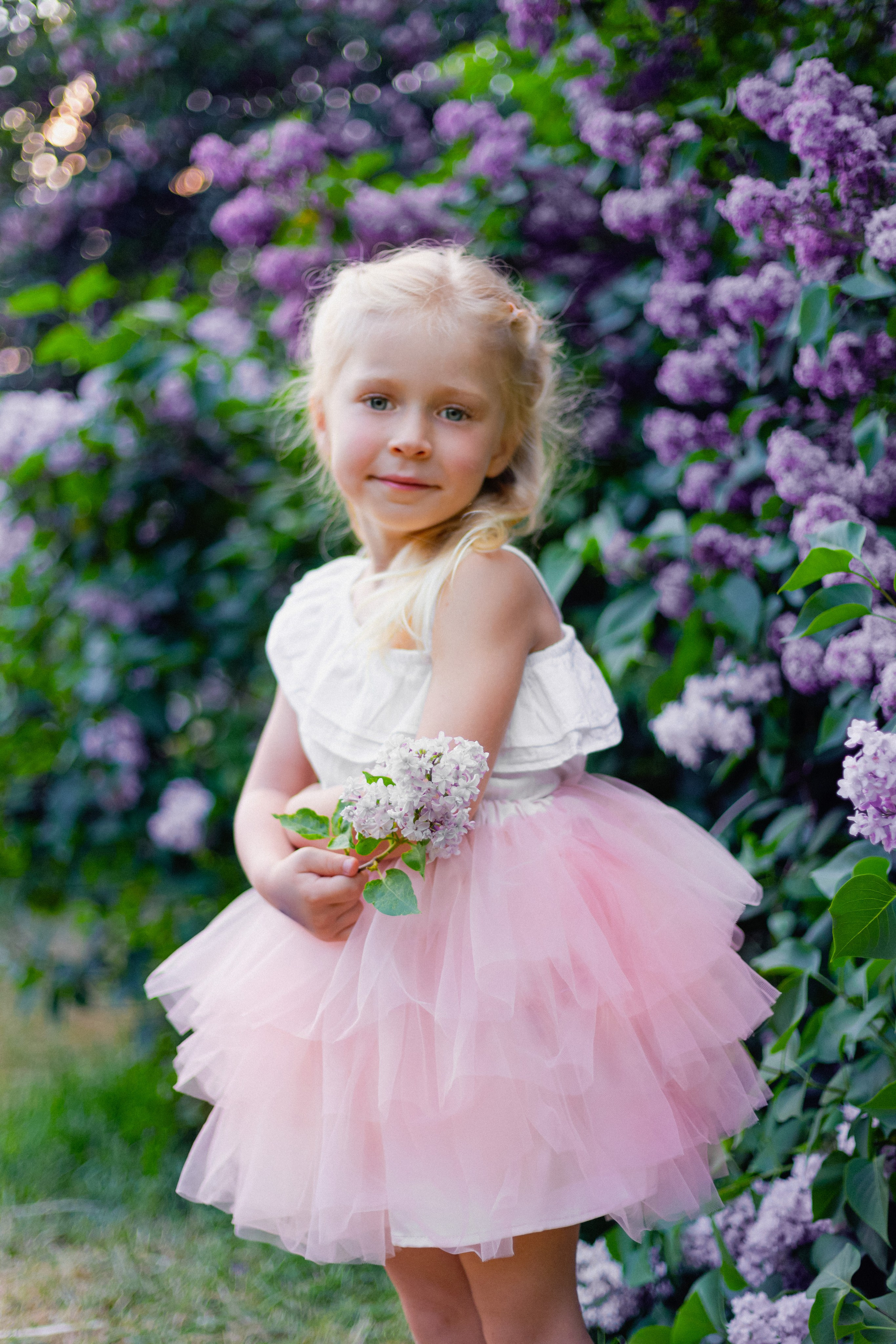 Сиреневый сад. Семейный фотограф в Москве и МО Варвара Шаранова