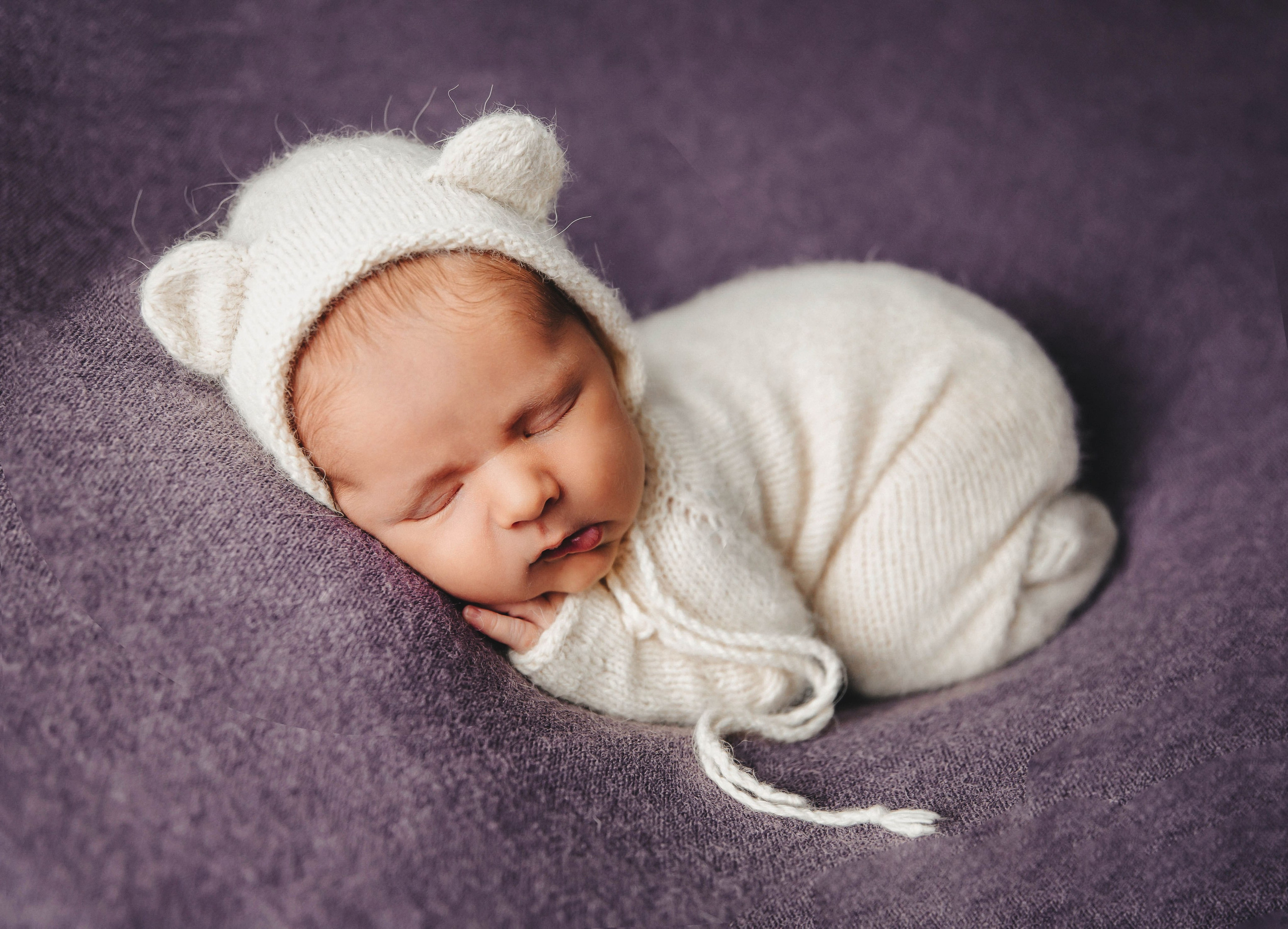 Альбом с классическим ньборном в ярких тонах. Фотограф новорожденных Москва, Люберцы, Жуковский, Раменское