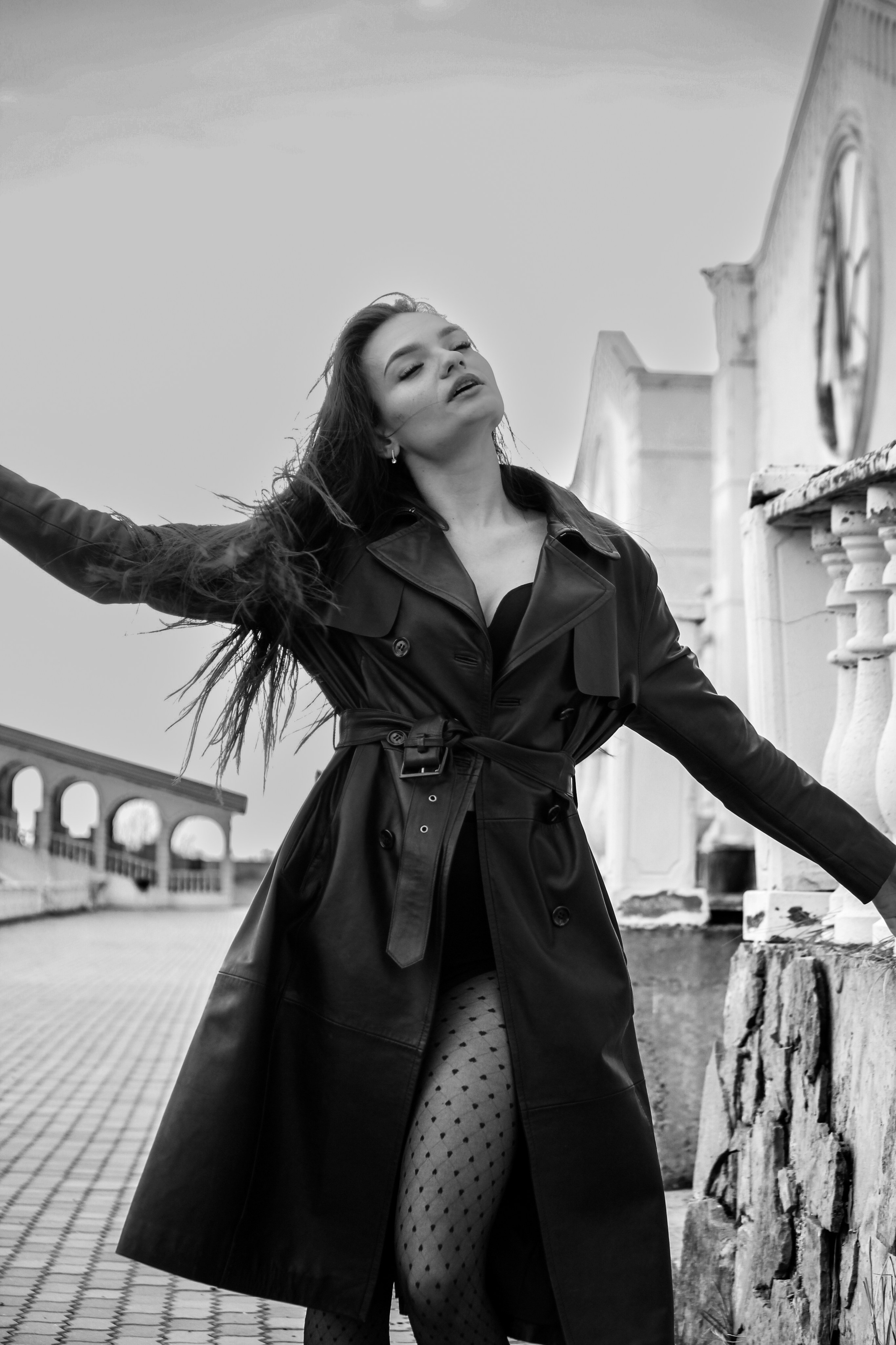 фотограф красноярск уличная съемка фотосессия стрит street фотопрогулка фотография девушки чб фотограф красноярск мужская съемка свадебная фотосессия уличная съемка прогулка фото фотостудия домашняя фотосессия  студийная съемка в студии фотосессия живые фото 