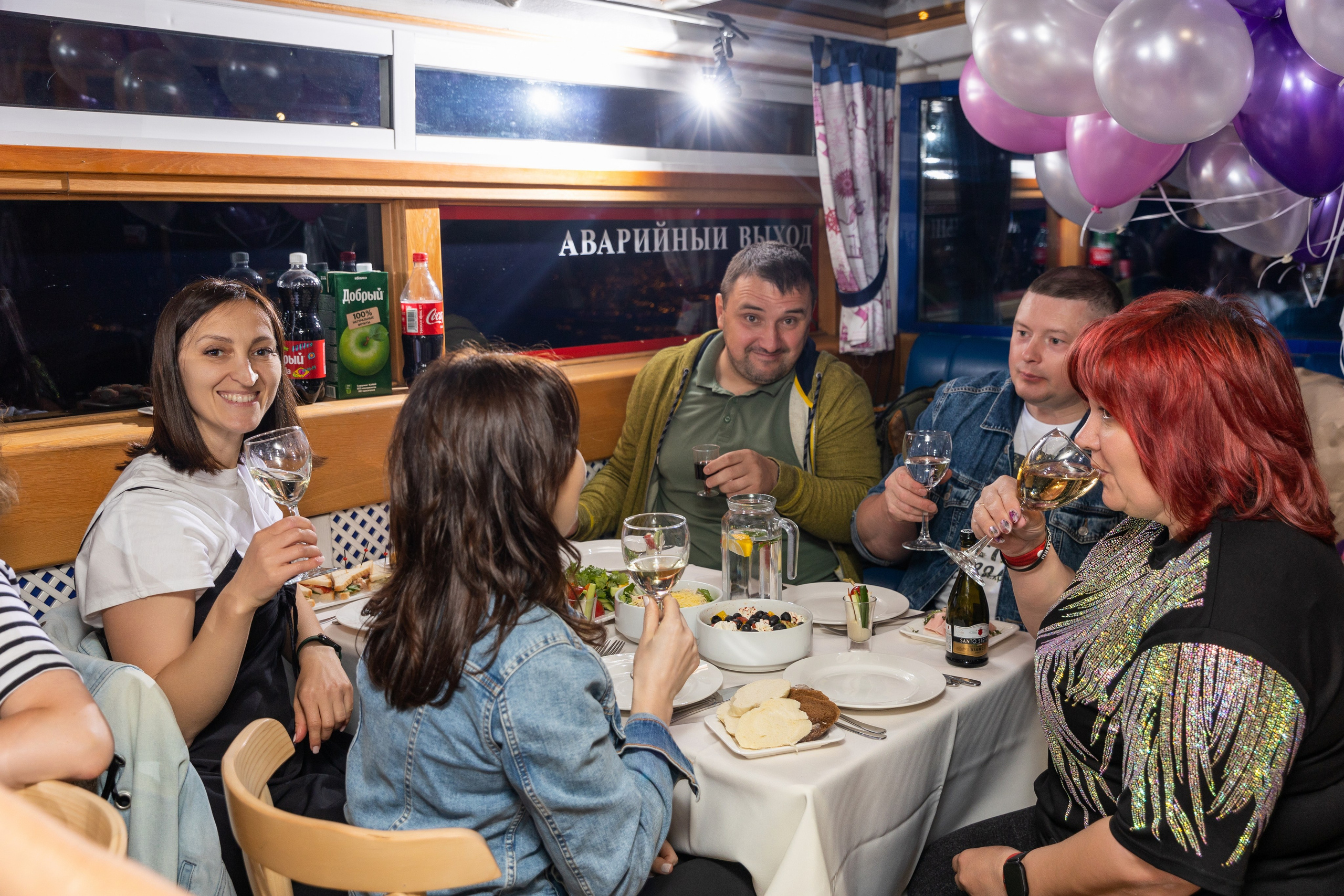 Выпускной на караблике 9 класс. Фотограф в Санкт-Петербурге Закута Ольга