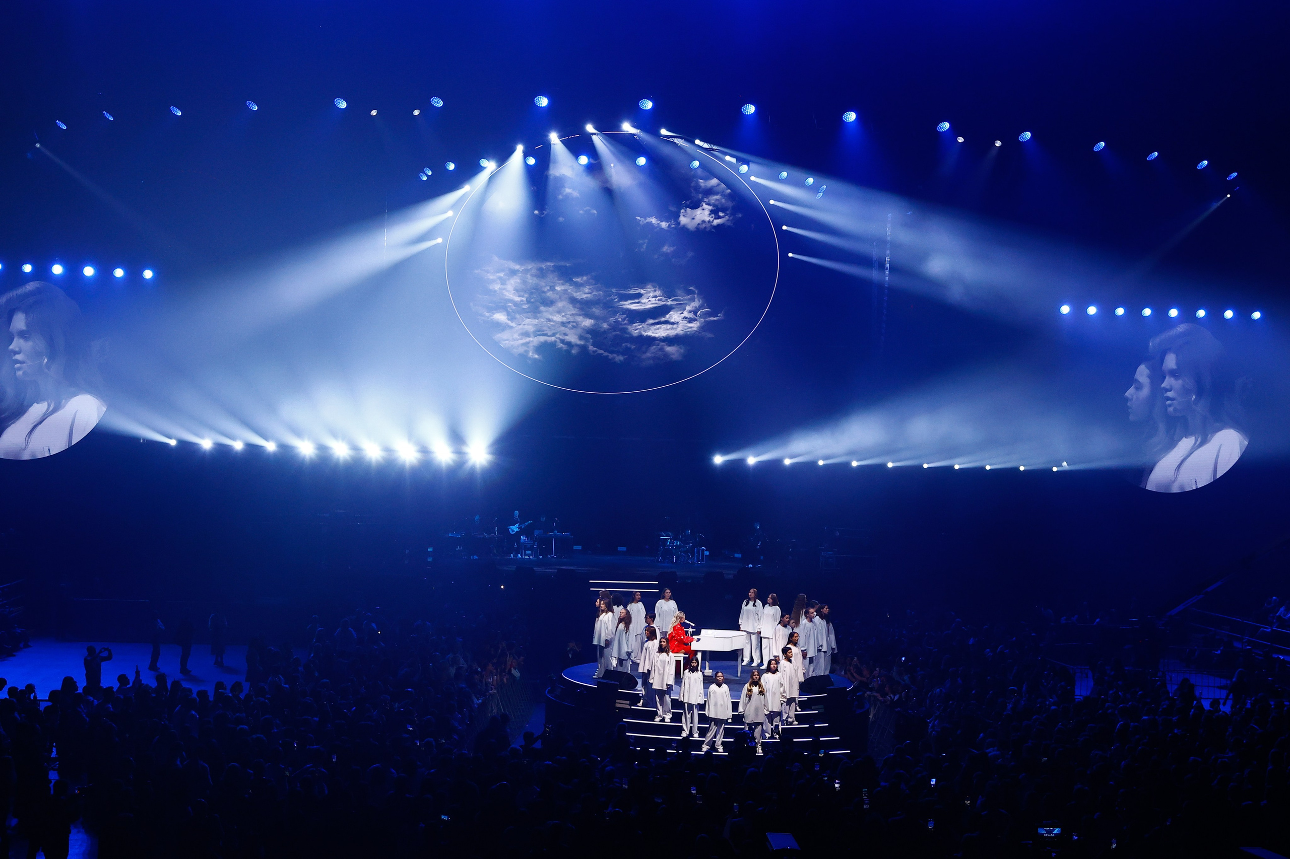 ПЕРВАЯ ЛЕДИ @LIVE ARENA