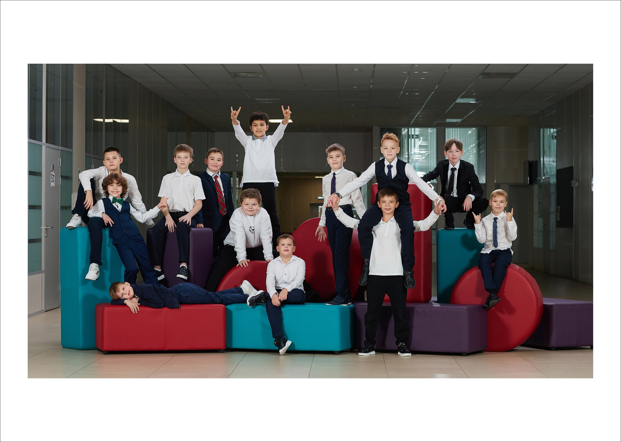 Большой выпускной альбом для дружного класса. Школьный фотограф Сергей Беликов