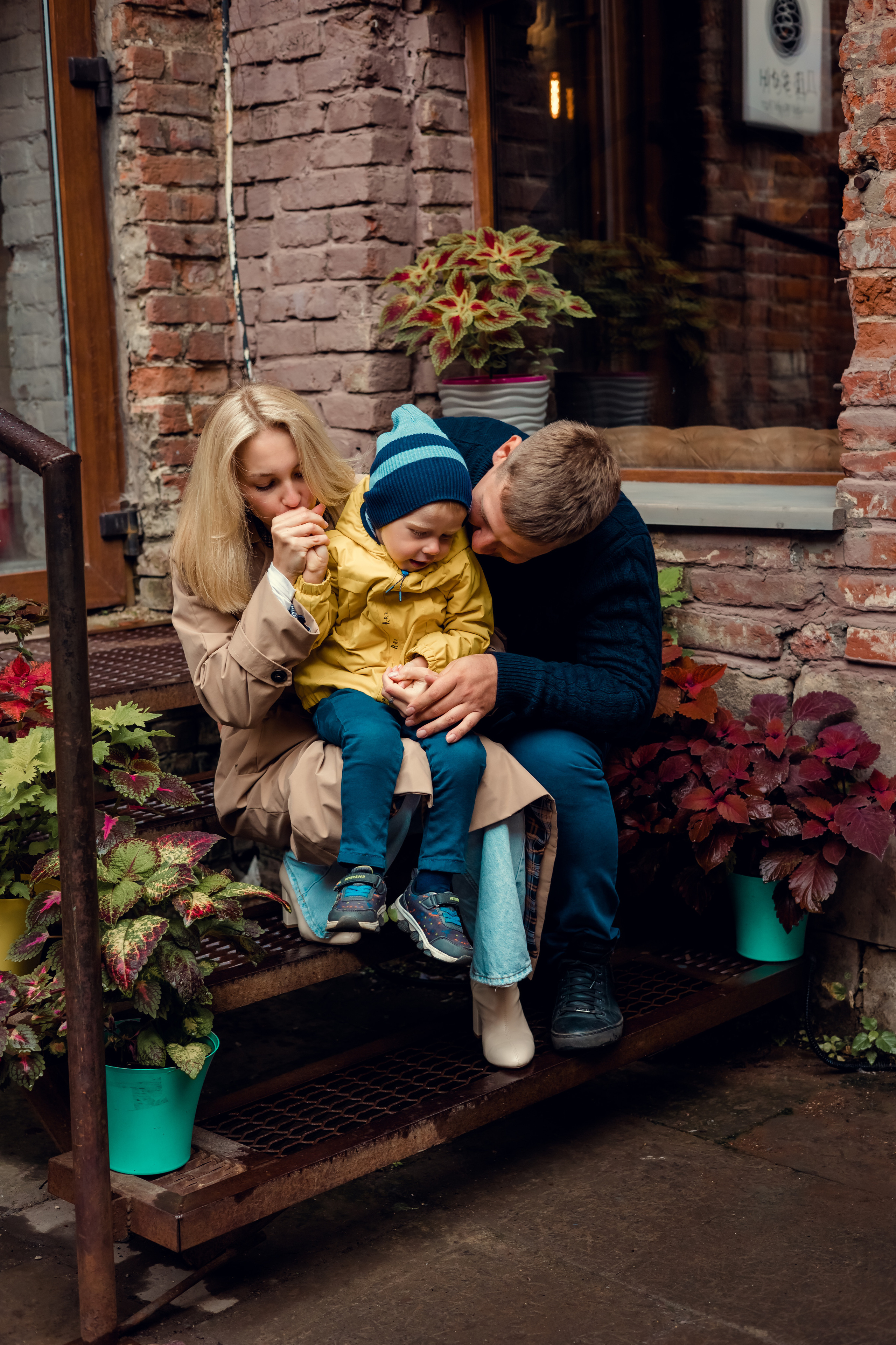 Юля, Саша и Тимоша. Семейный фотограф в Перми Ольга Гилева. Выпускные альбомы