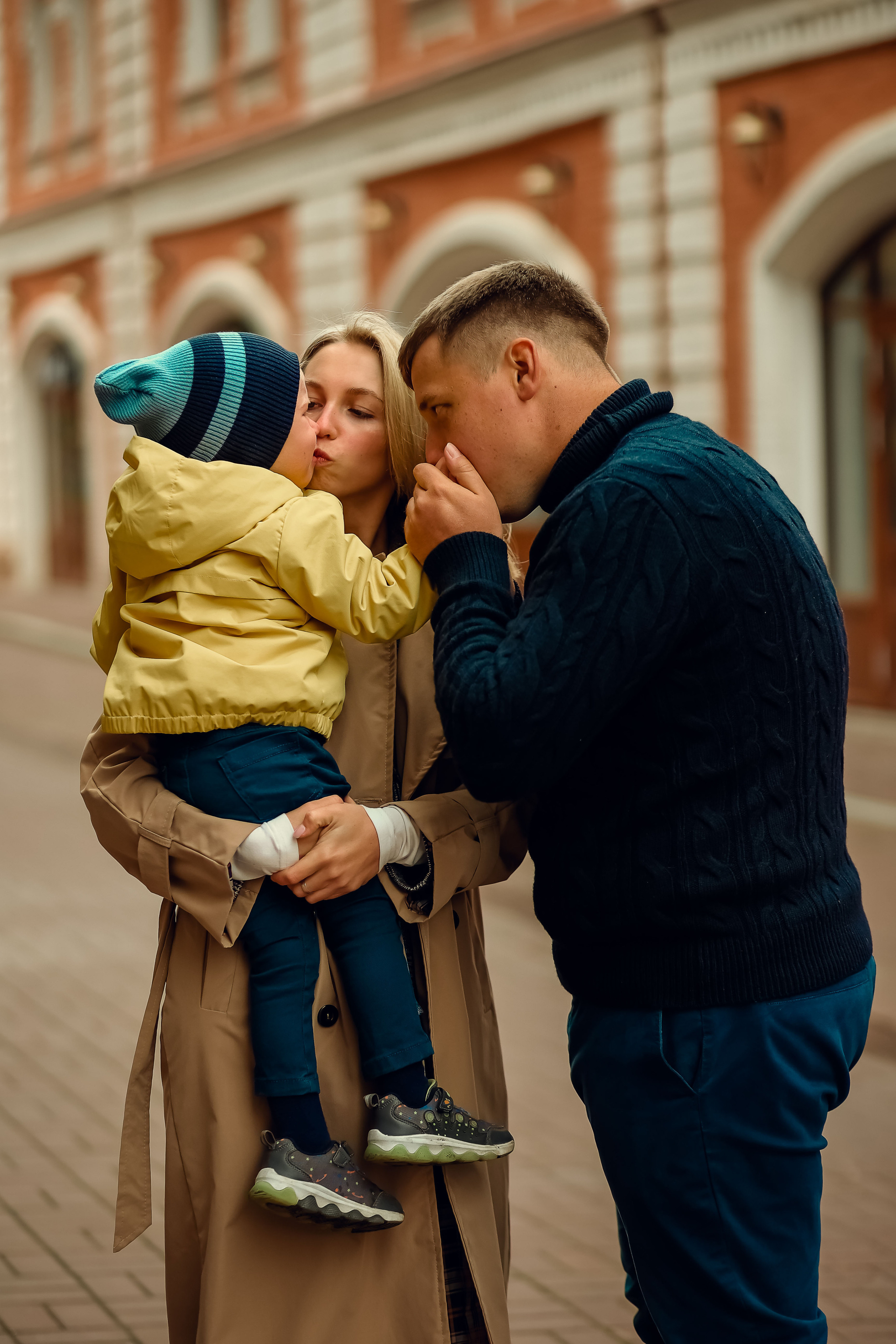 Юля, Саша и Тимоша. Семейный фотограф в Перми Ольга Гилева. Выпускные альбомы