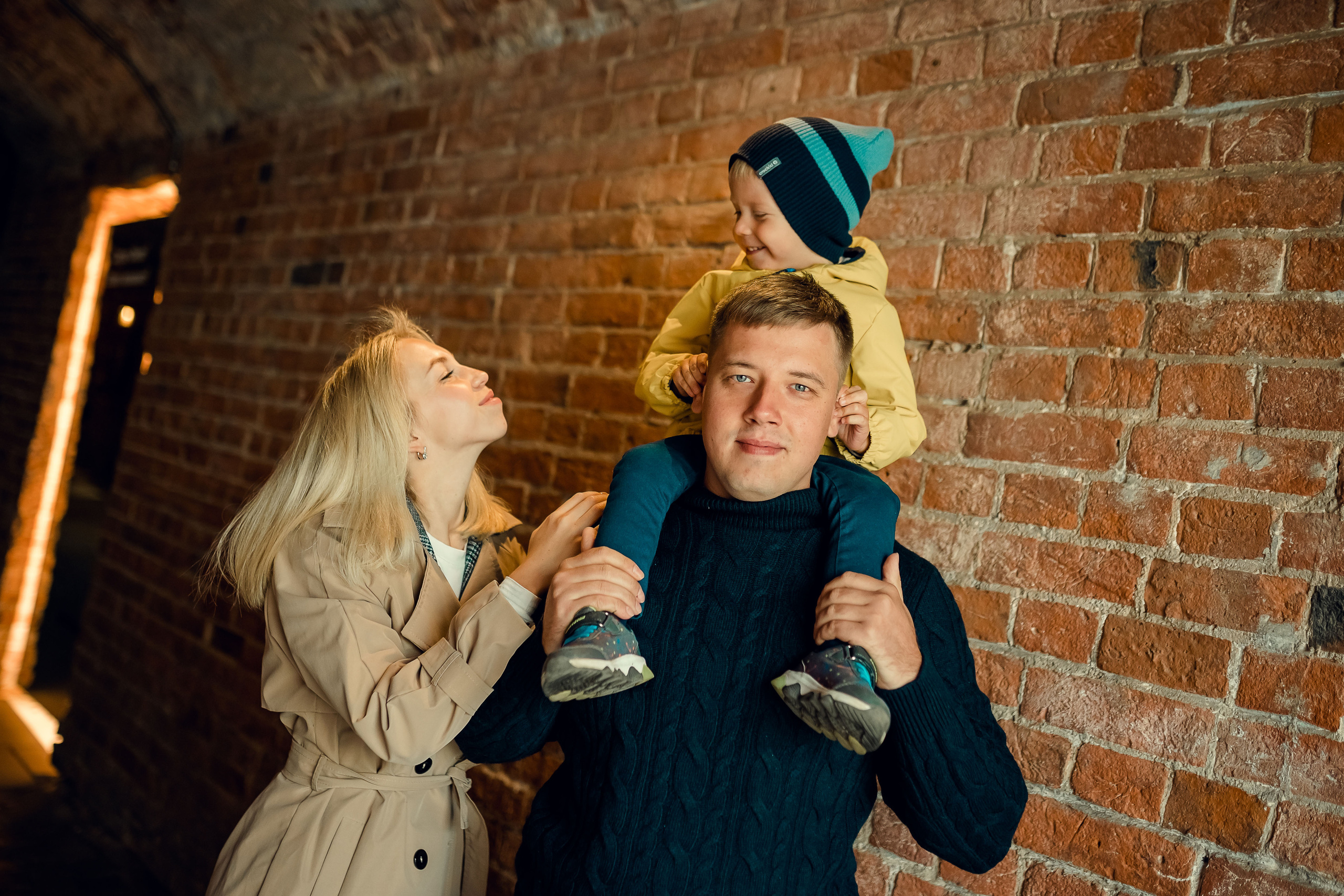 Юля, Саша и Тимоша. Семейный фотограф в Перми Ольга Гилева. Выпускные альбомы