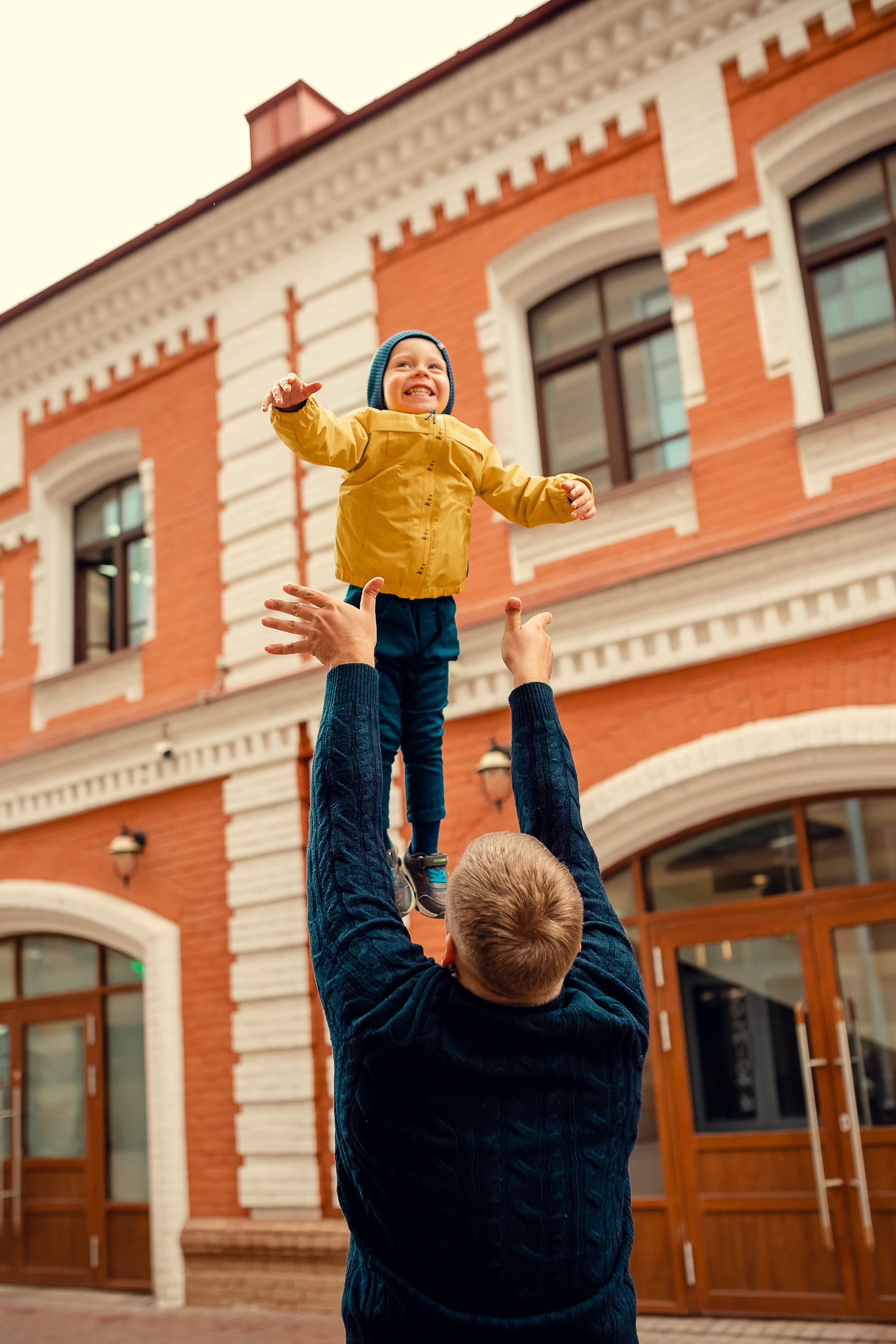 Юля, Саша и Тимоша. Семейный фотограф в Перми Ольга Гилева. Выпускные альбомы