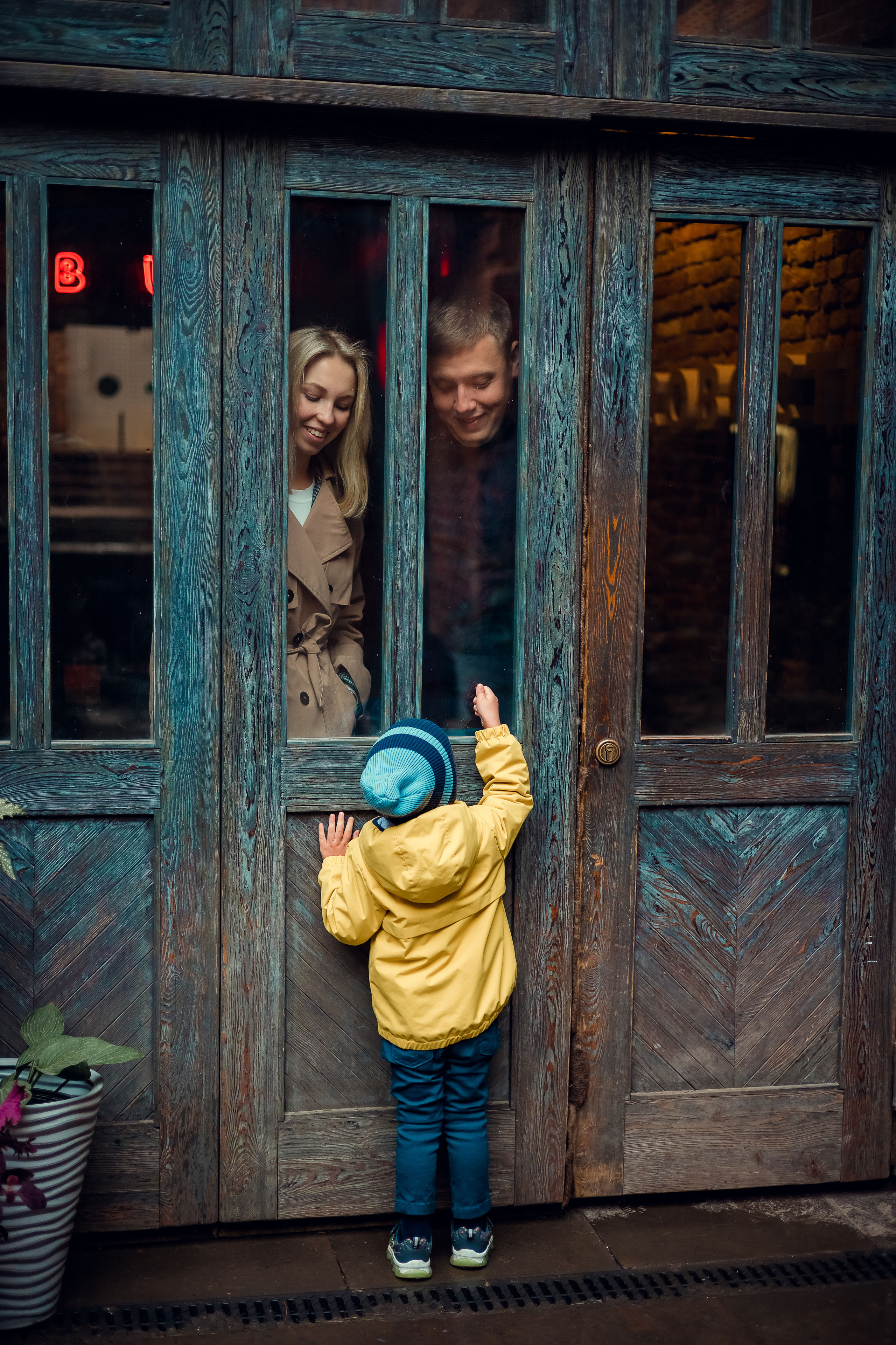 Юля, Саша и Тимоша. Семейный фотограф в Перми Ольга Гилева. Выпускные альбомы