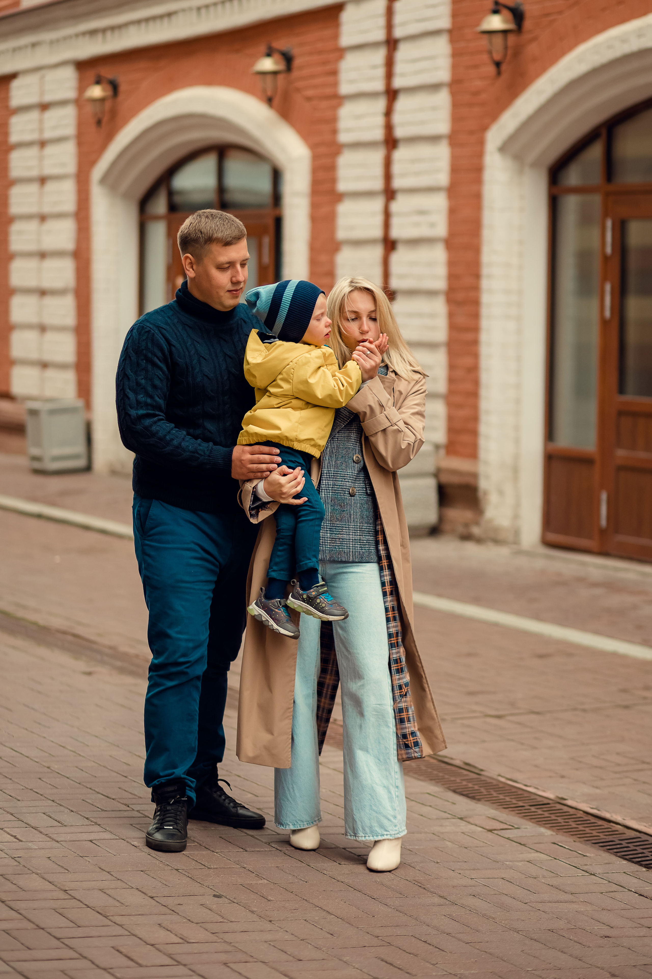 Юля, Саша и Тимоша. Семейный фотограф в Перми Ольга Гилева. Выпускные альбомы